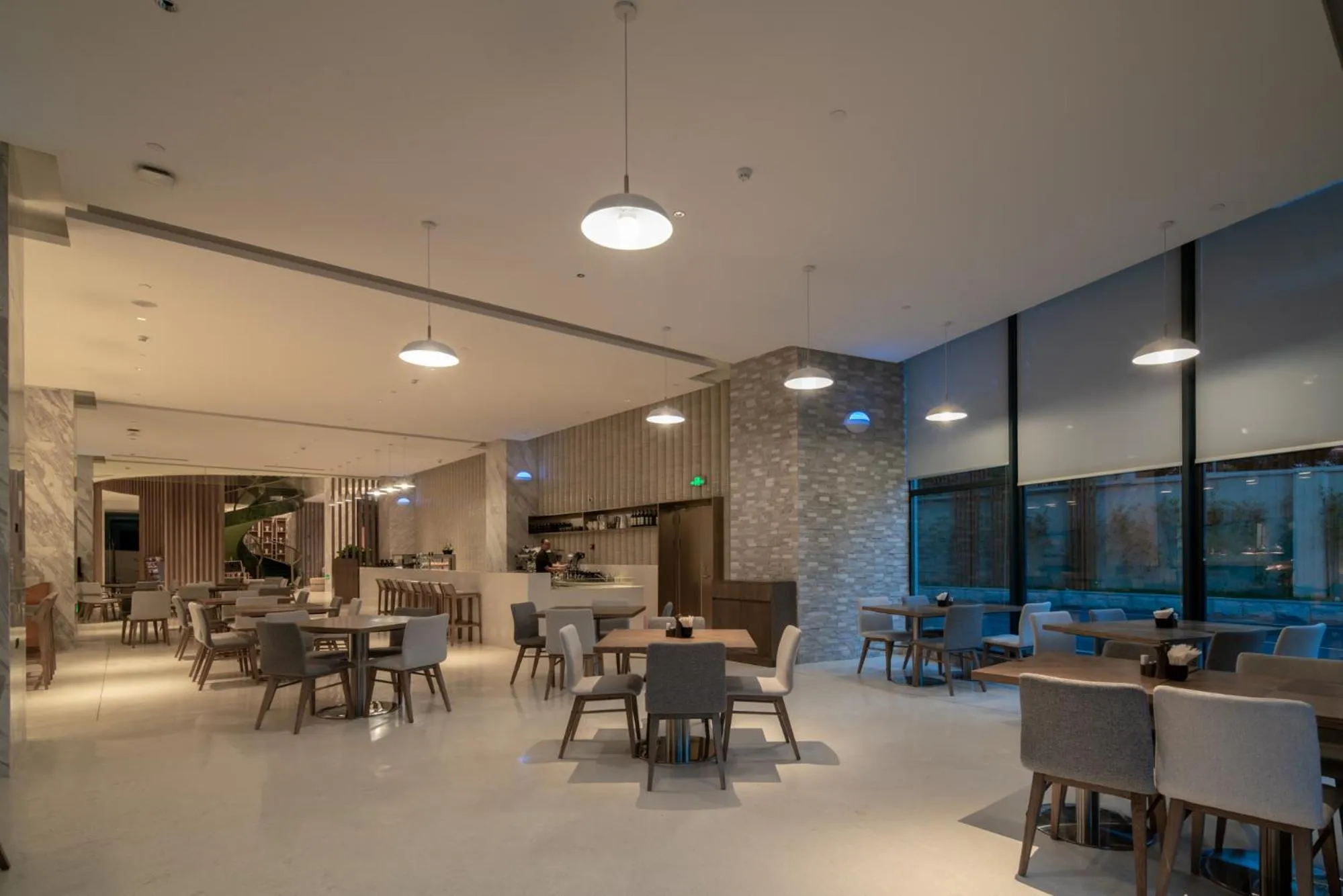 Restaurant/places to eat in The Luzerne Hotel