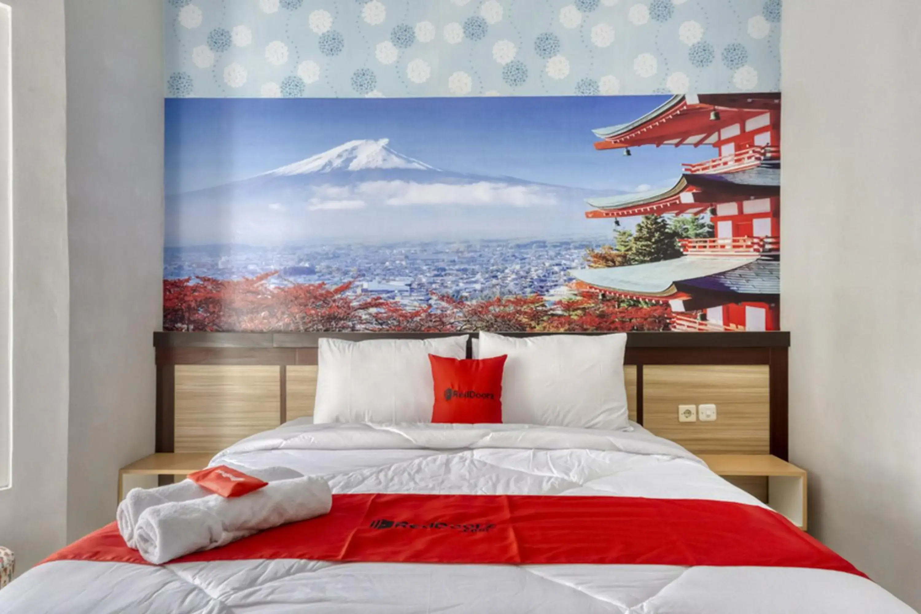 Bedroom, Bed in RedDoorz near Sindu Kusuma Edupark 2 Bedroom, Bed in RedDoorz near Sindu Kusuma Edupark 2