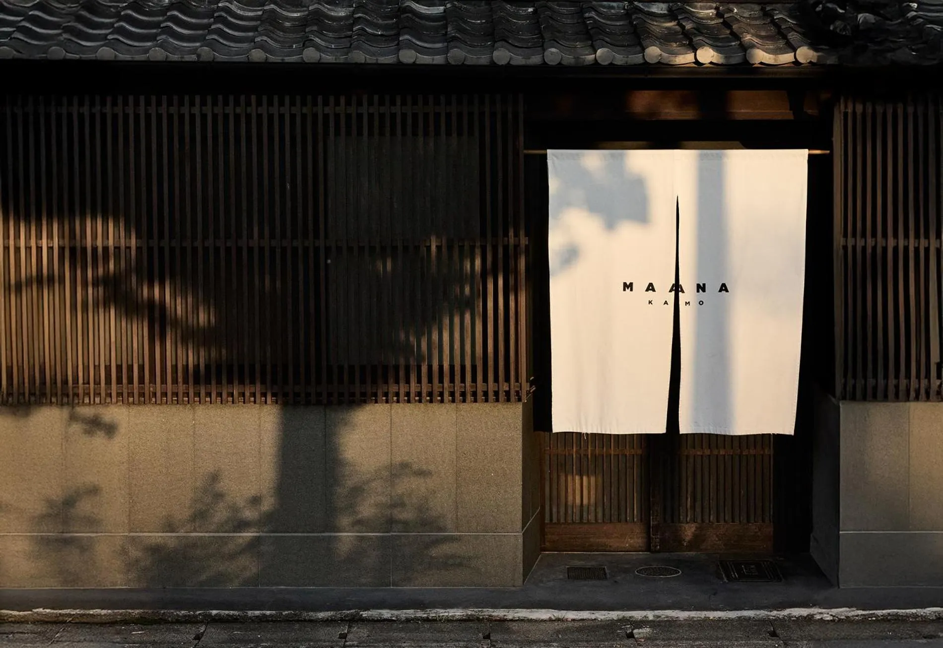 Property building in Maana Kamo