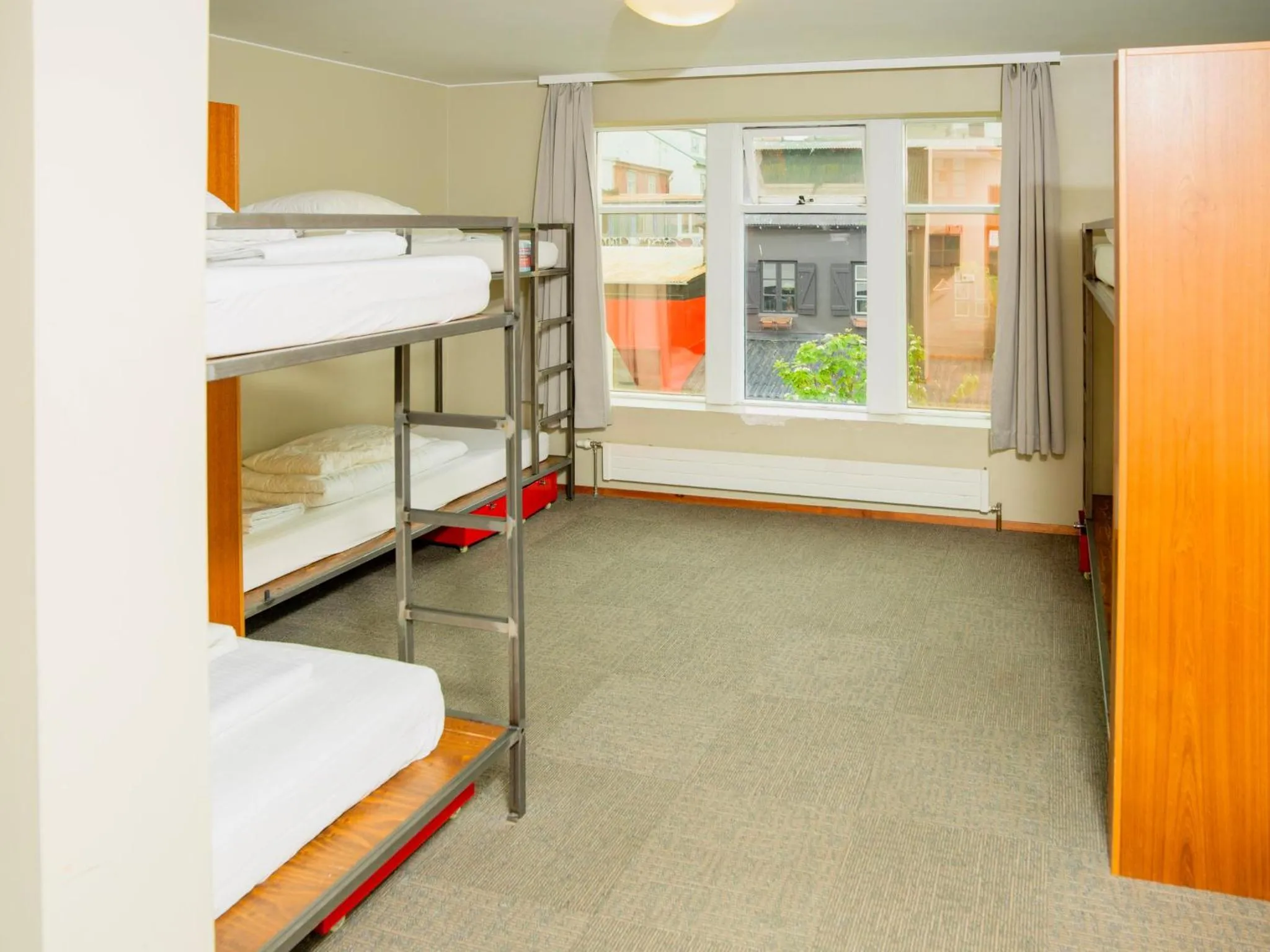 Property building, Bed in Loft - HI Eco Hostel