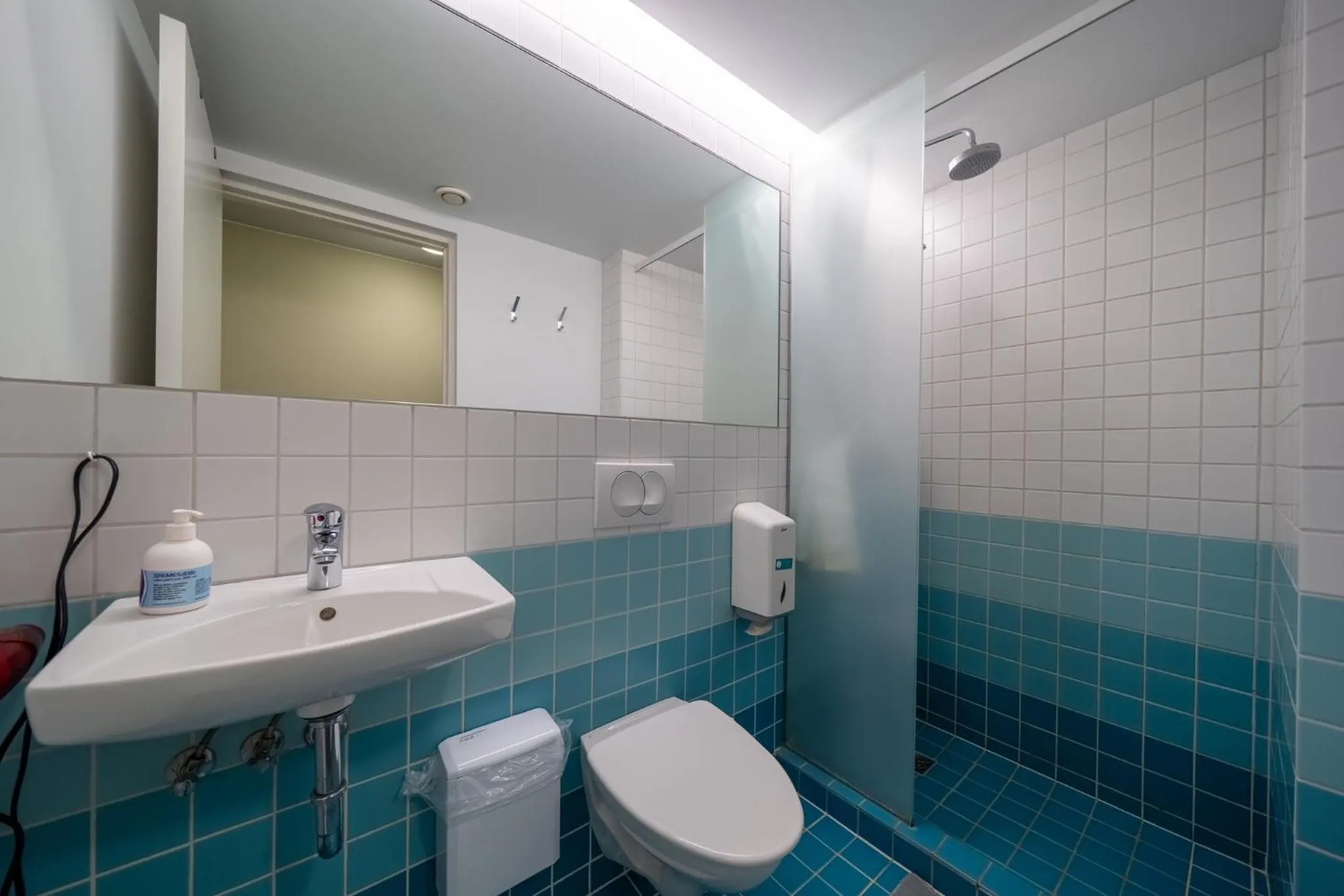 Bathroom in Loft - HI Eco Hostel