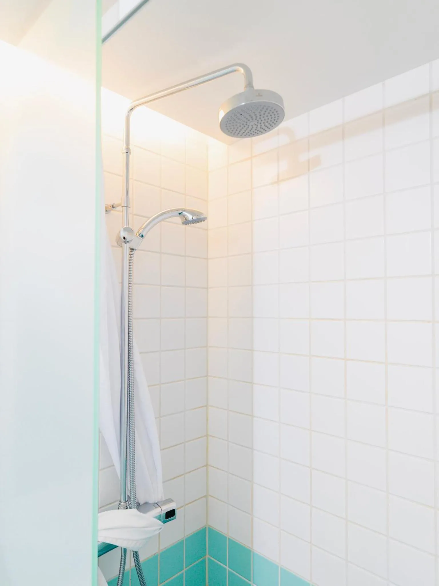 Bathroom in Loft - HI Eco Hostel