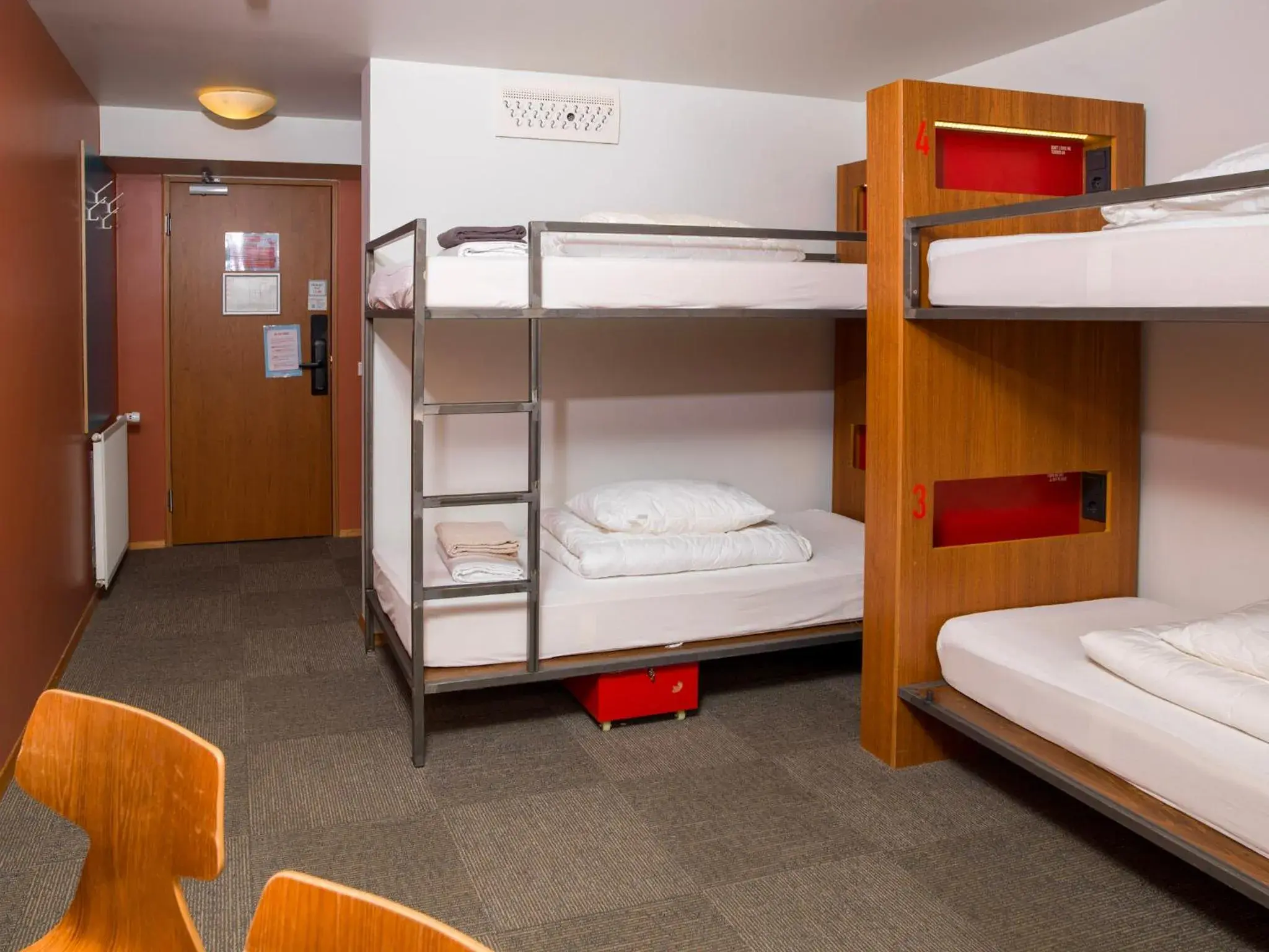 Quadruple Room with Private Bathroom in Loft - HI Eco Hostel Quadruple Room with Private Bathroom in Loft - HI Eco Hostel