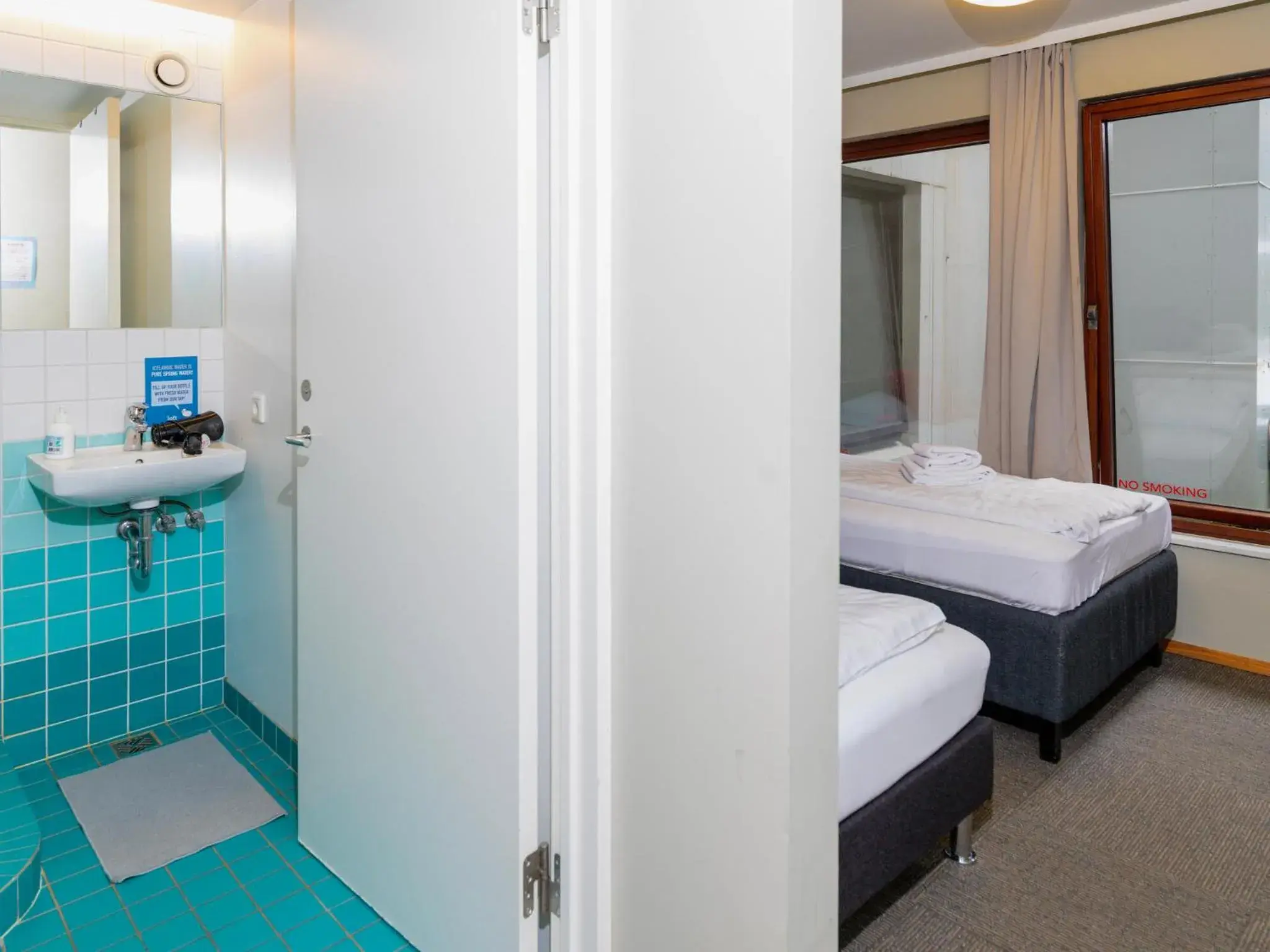 Double Room with Private Bathroom in Loft - HI Eco Hostel Double Room with Private Bathroom in Loft - HI Eco Hostel