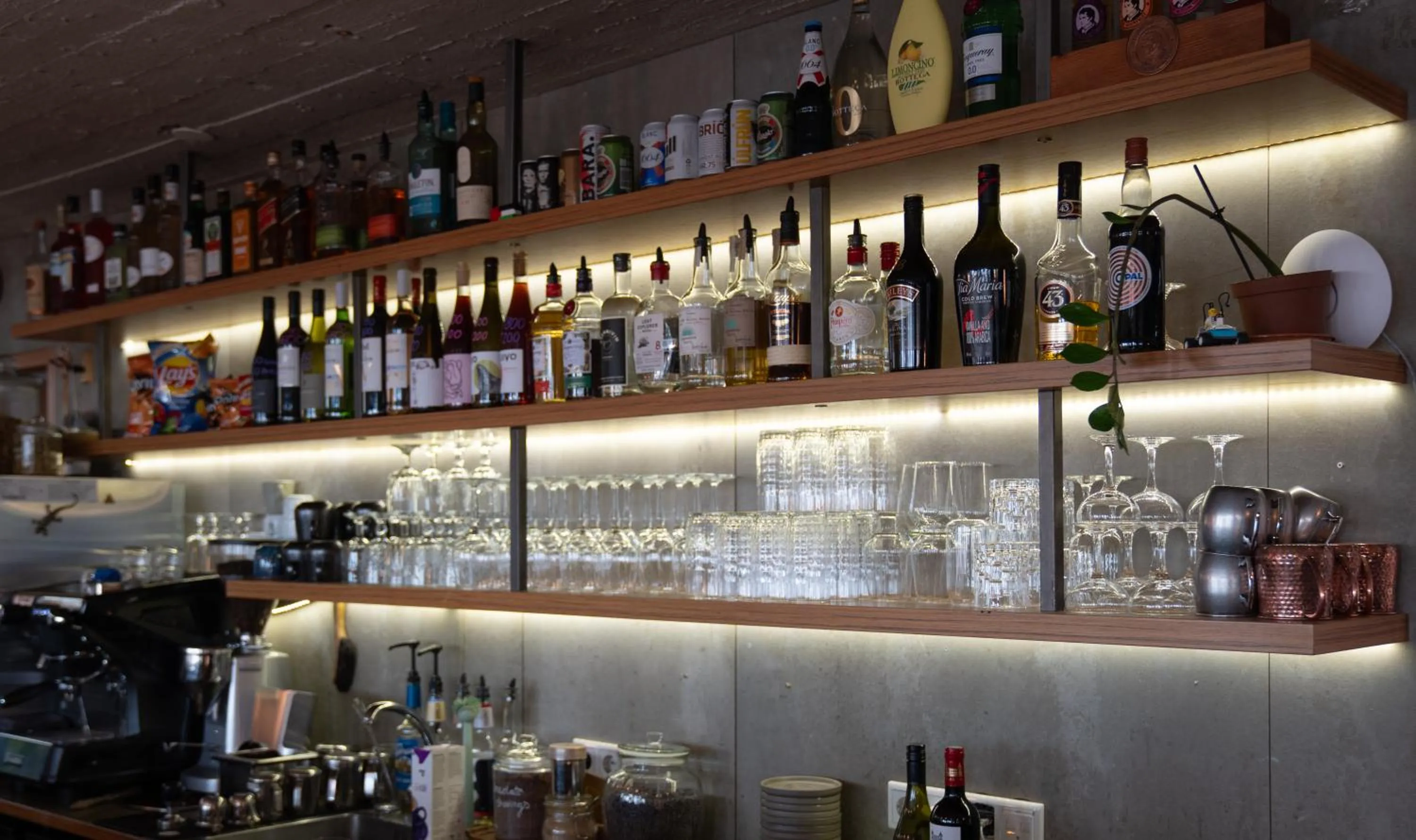 Lounge or bar in Loft - HI Eco Hostel