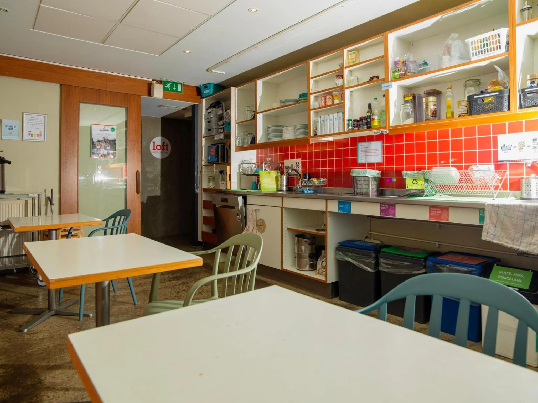 Communal kitchen in Loft - HI Eco Hostel
