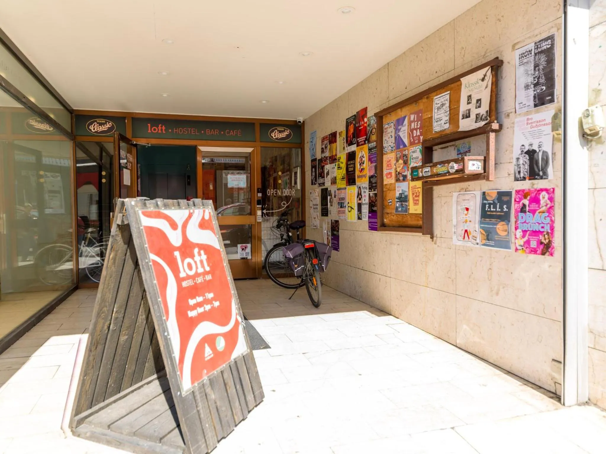 Facade/entrance in Loft - HI Eco Hostel
