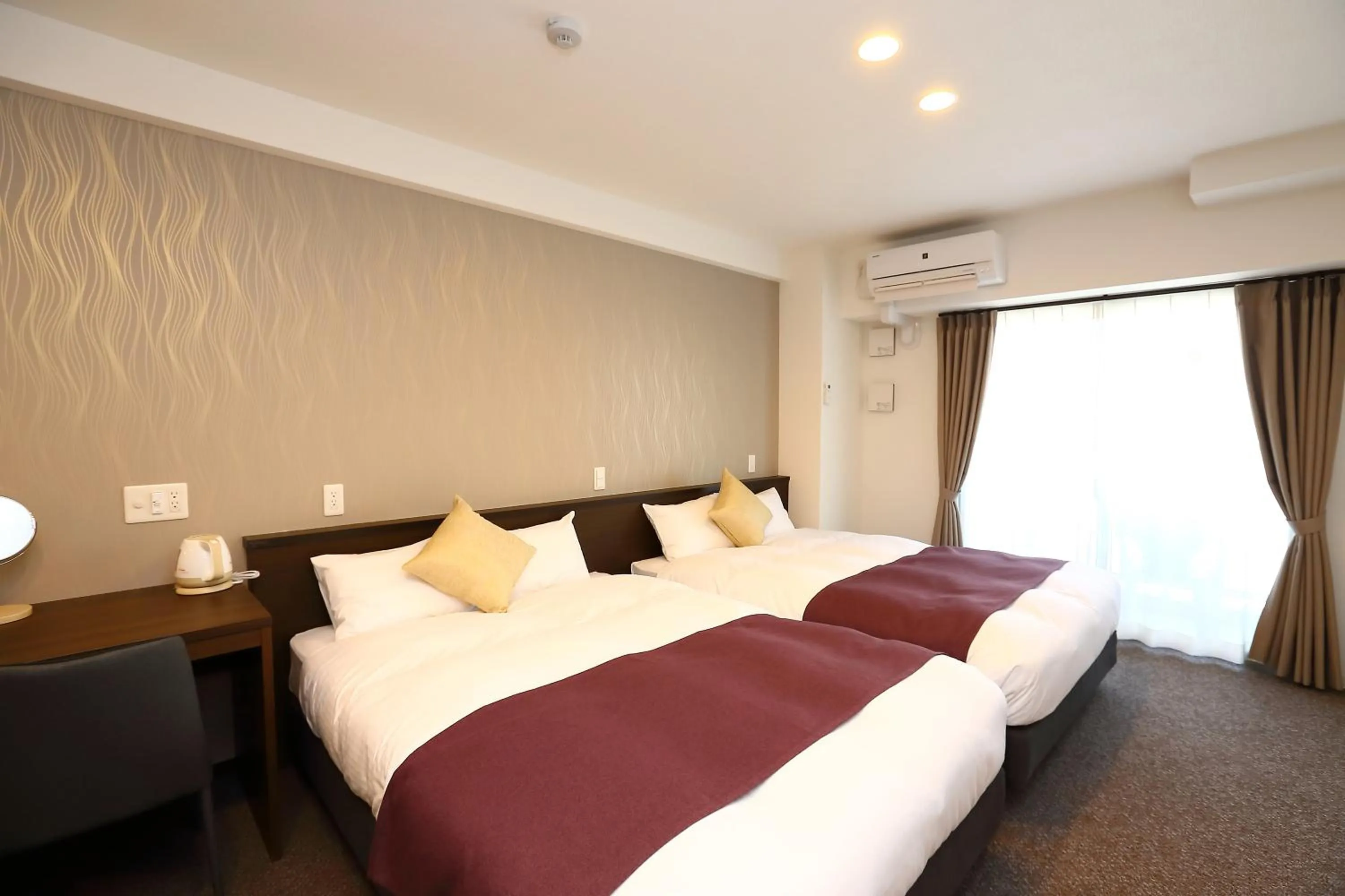 Bedroom, Bed in Marina Sunrise Osaka Bay