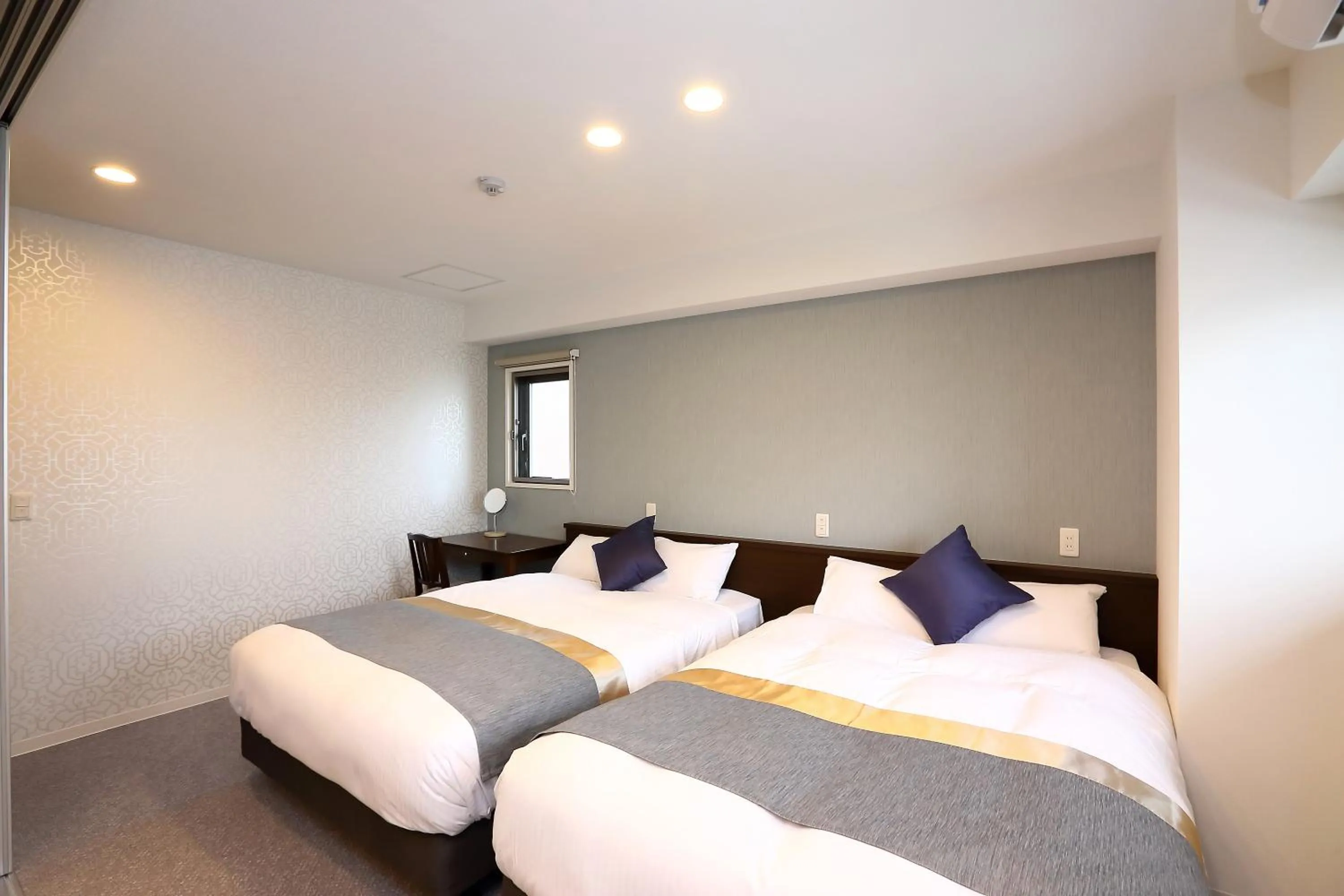 Bedroom, Bed in Marina Sunrise Osaka Bay