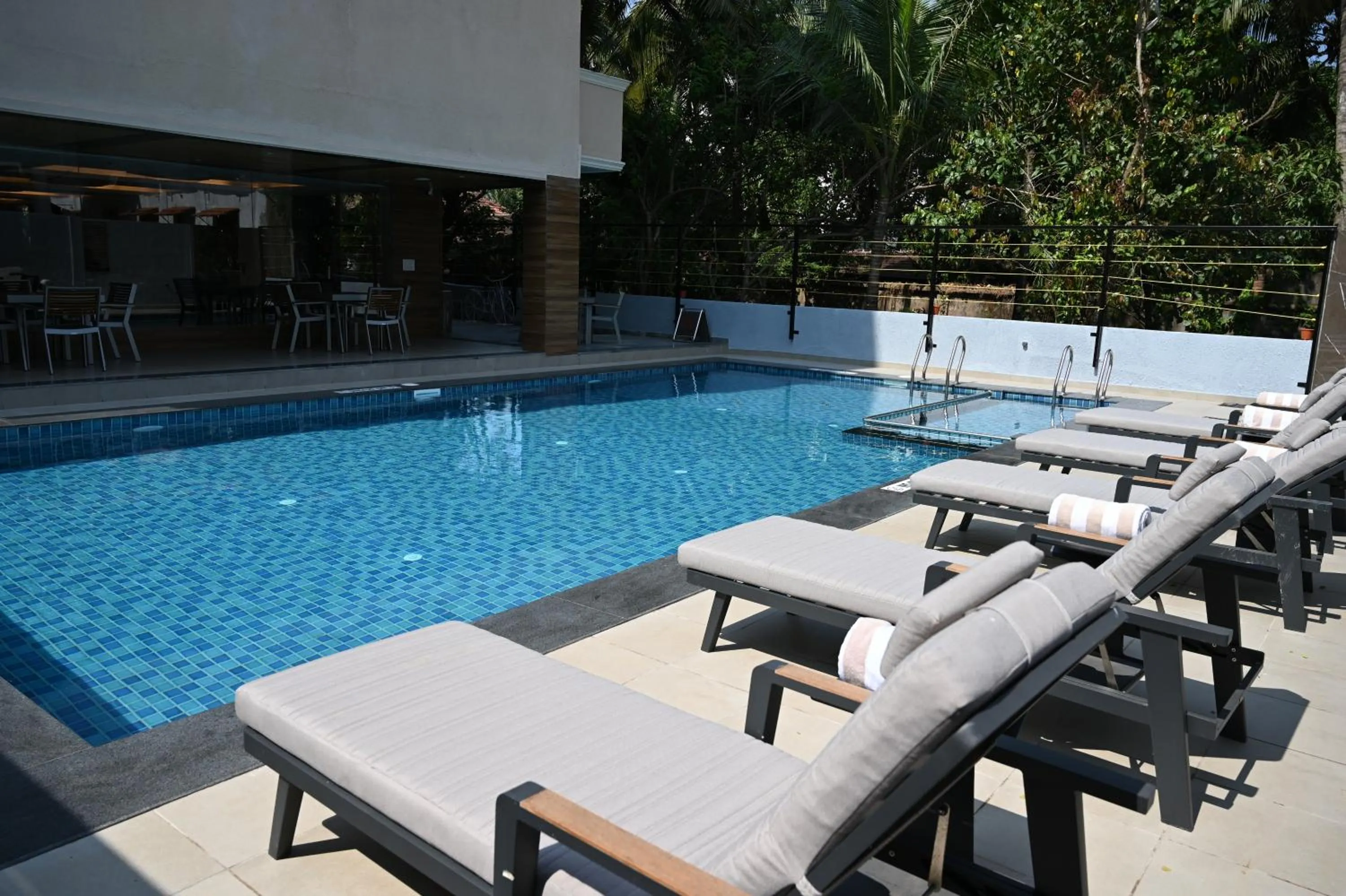 Swimming pool in Resort The Lohias, Goa Candolim