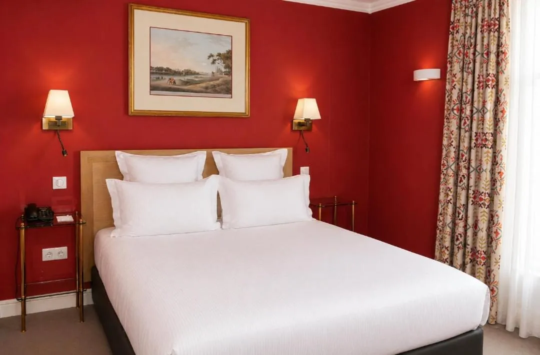 Bed in Le Littré