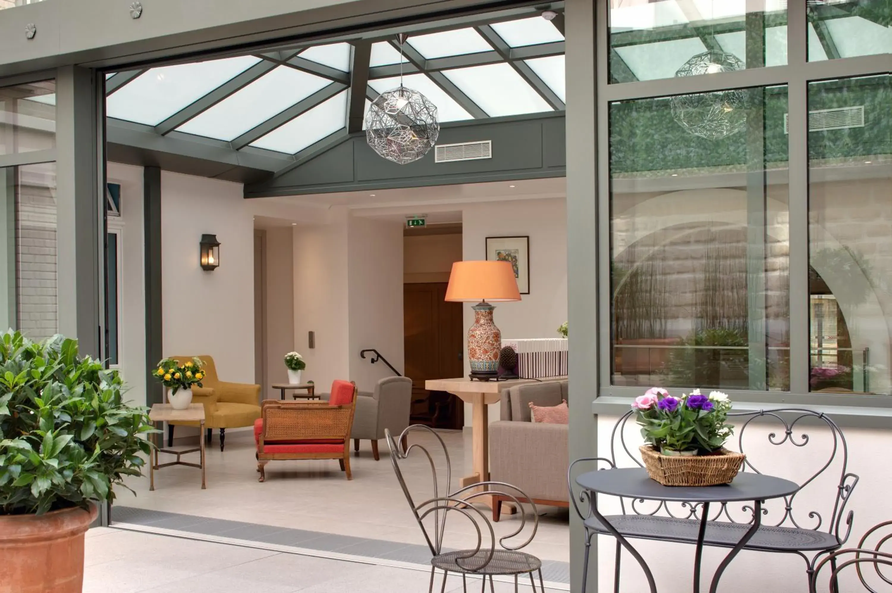 Lobby or reception in Le Littré Lobby or reception in Le Littré