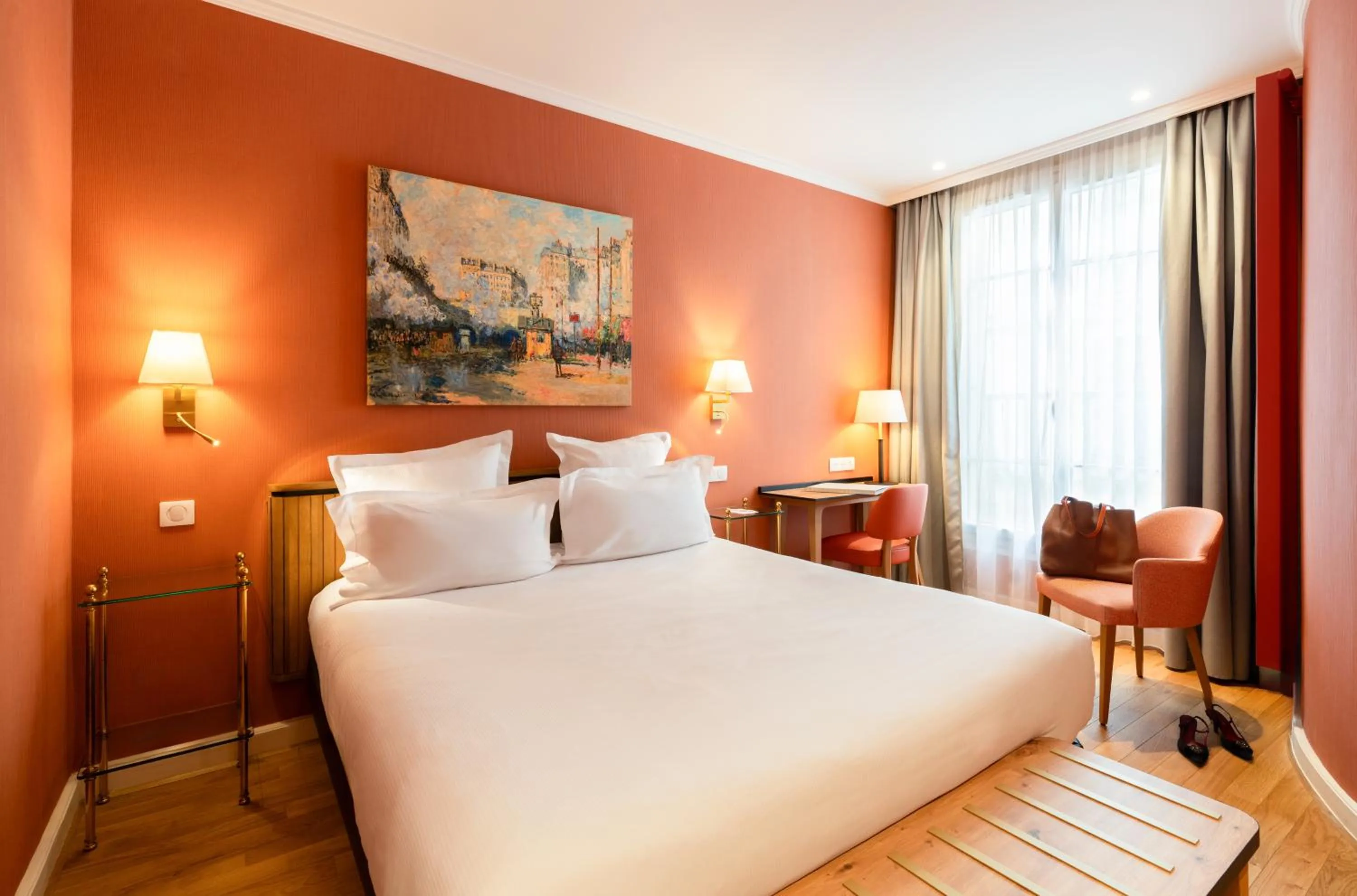 Bed in Le Littré