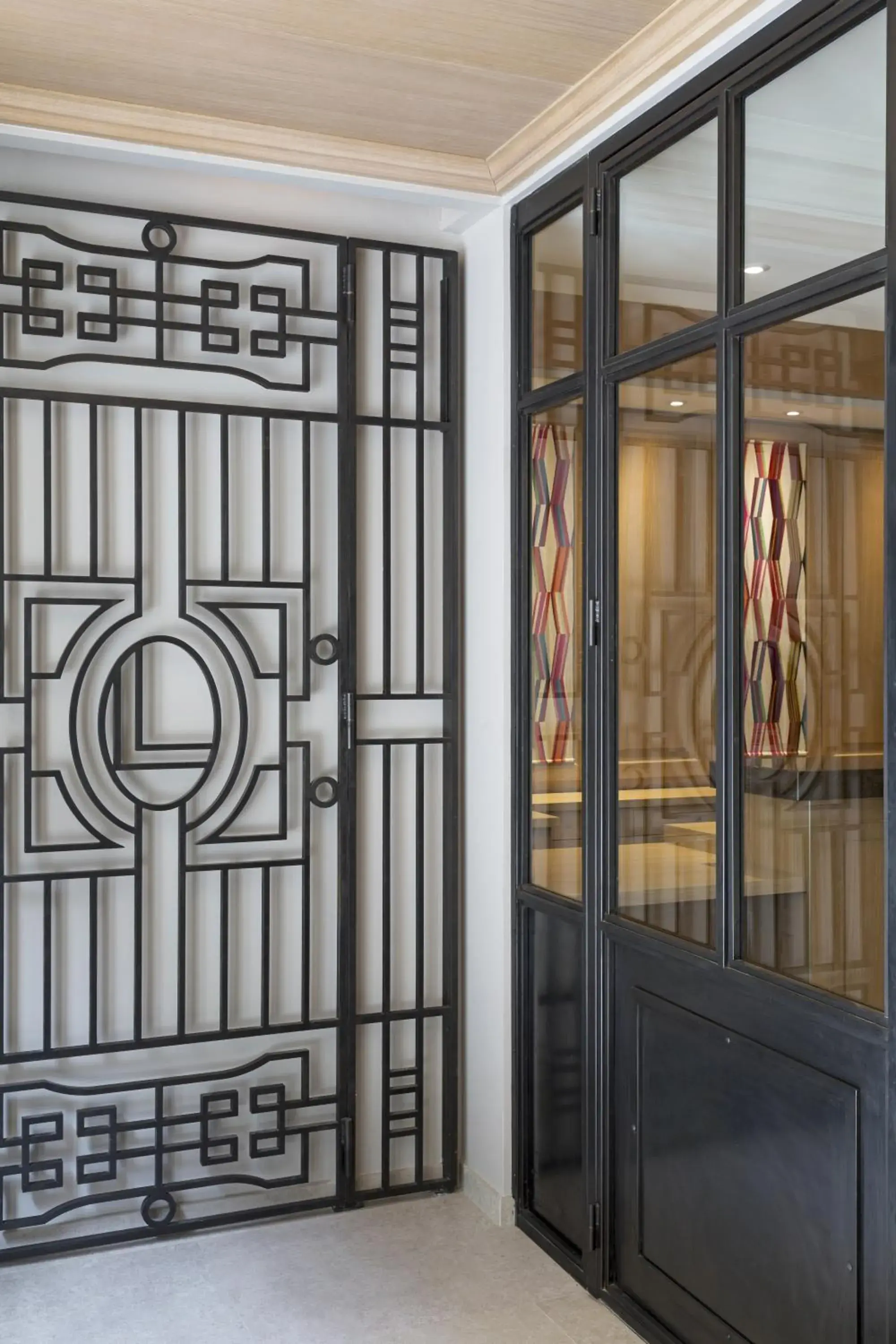 Facade/entrance in Le Littré Facade/entrance in Le Littré