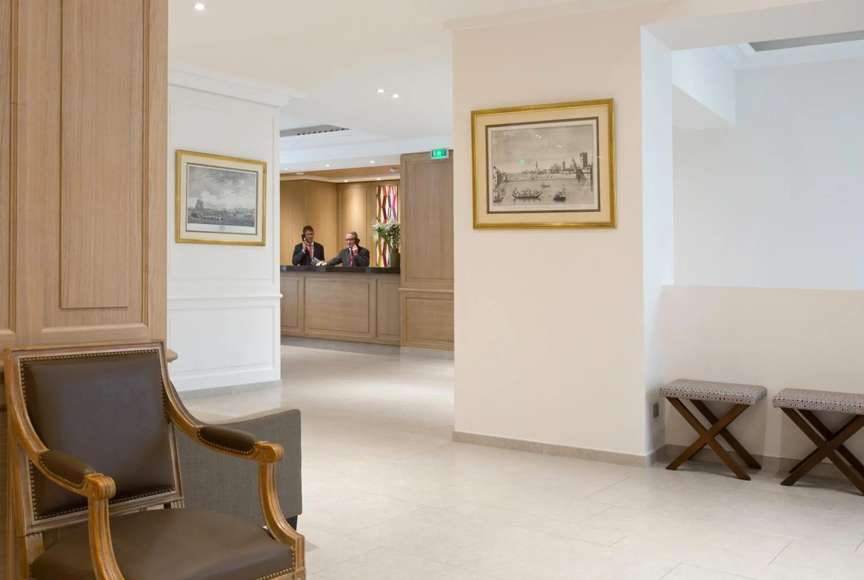 Lobby or reception in Le Littré Lobby or reception in Le Littré