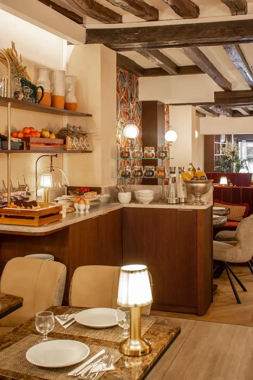 Breakfast in Hotel Des Deux Continents Breakfast in Hotel Des Deux Continents