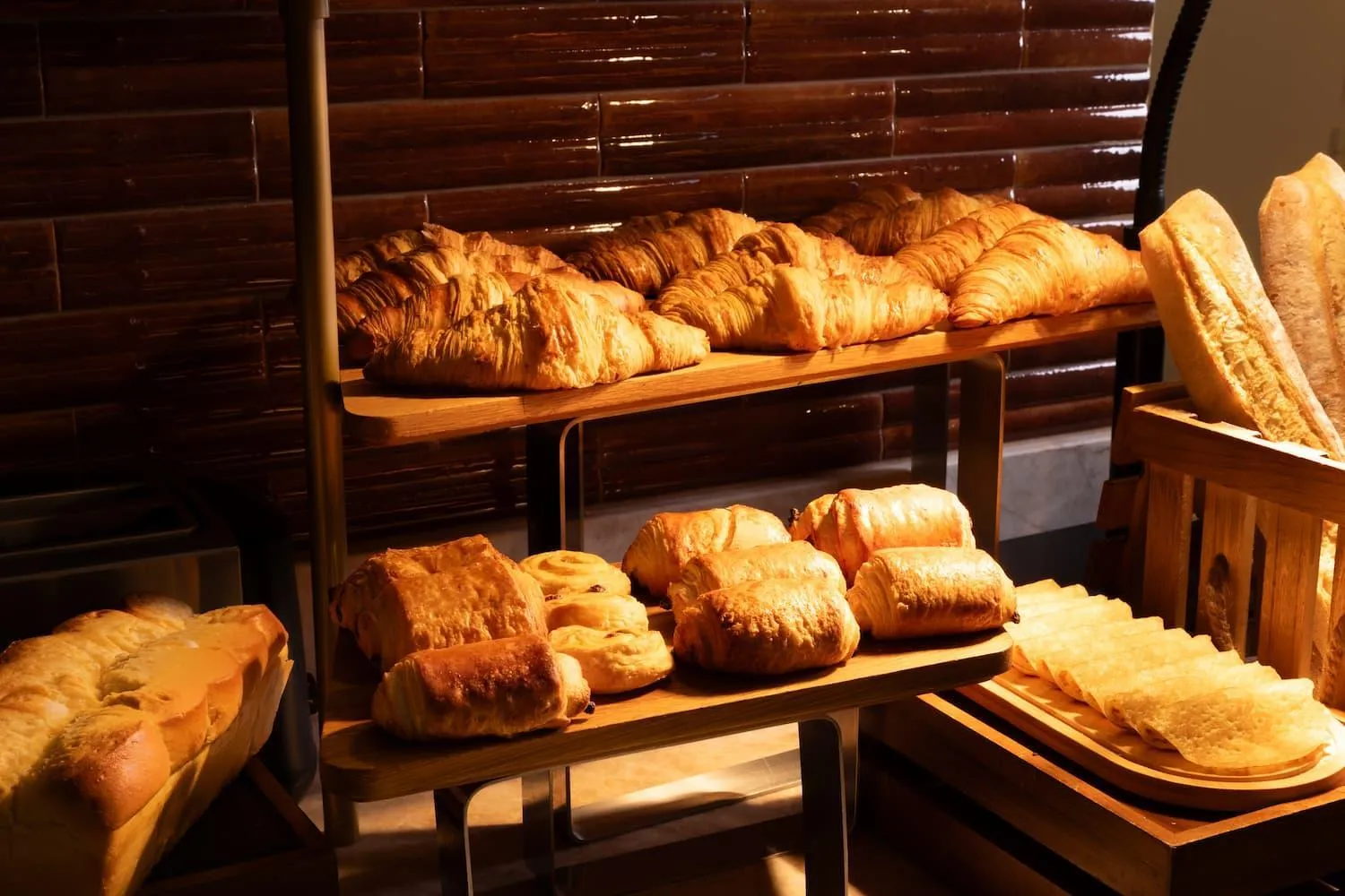 Buffet breakfast in Hotel Des Deux Continents