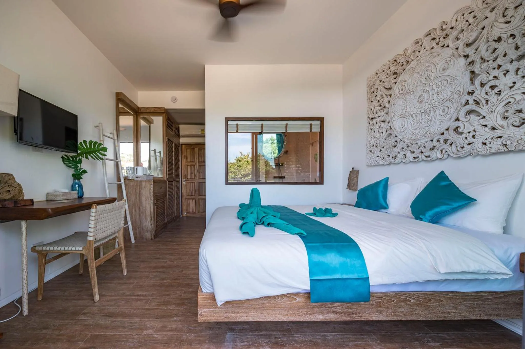 Bed in By The Sea Koh Mak Boutique Guesthouse