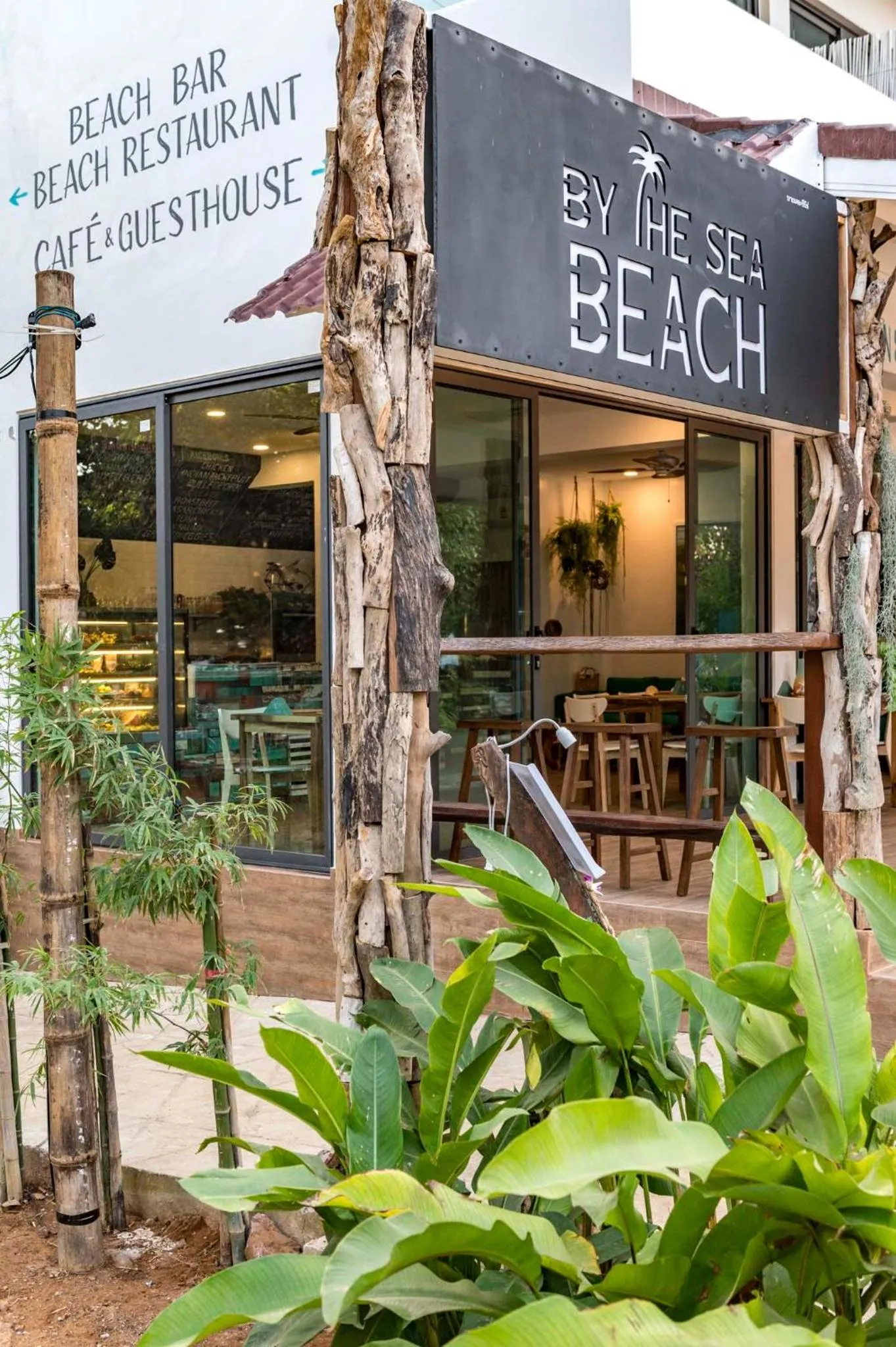 Restaurant/places to eat in By The Sea Koh Mak Boutique Guesthouse