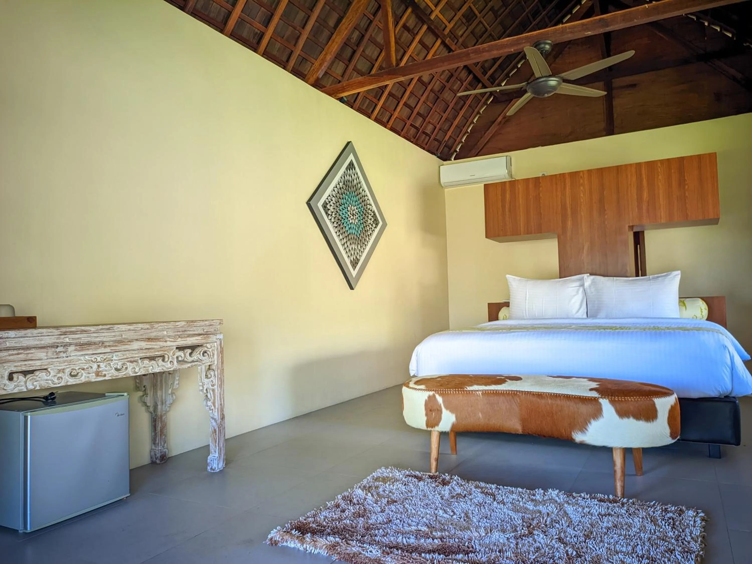 Bed in The Club Villas Lombok