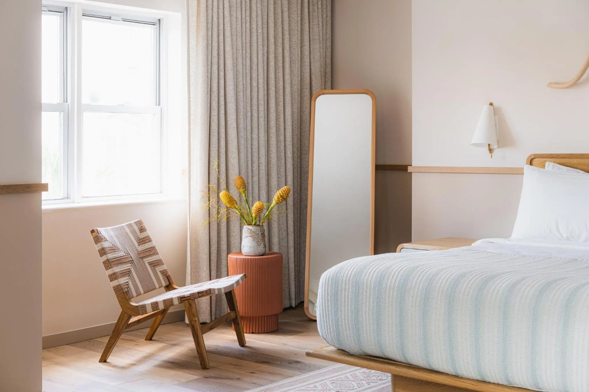 Photo of the whole room, Bed in The Ryder Hotel