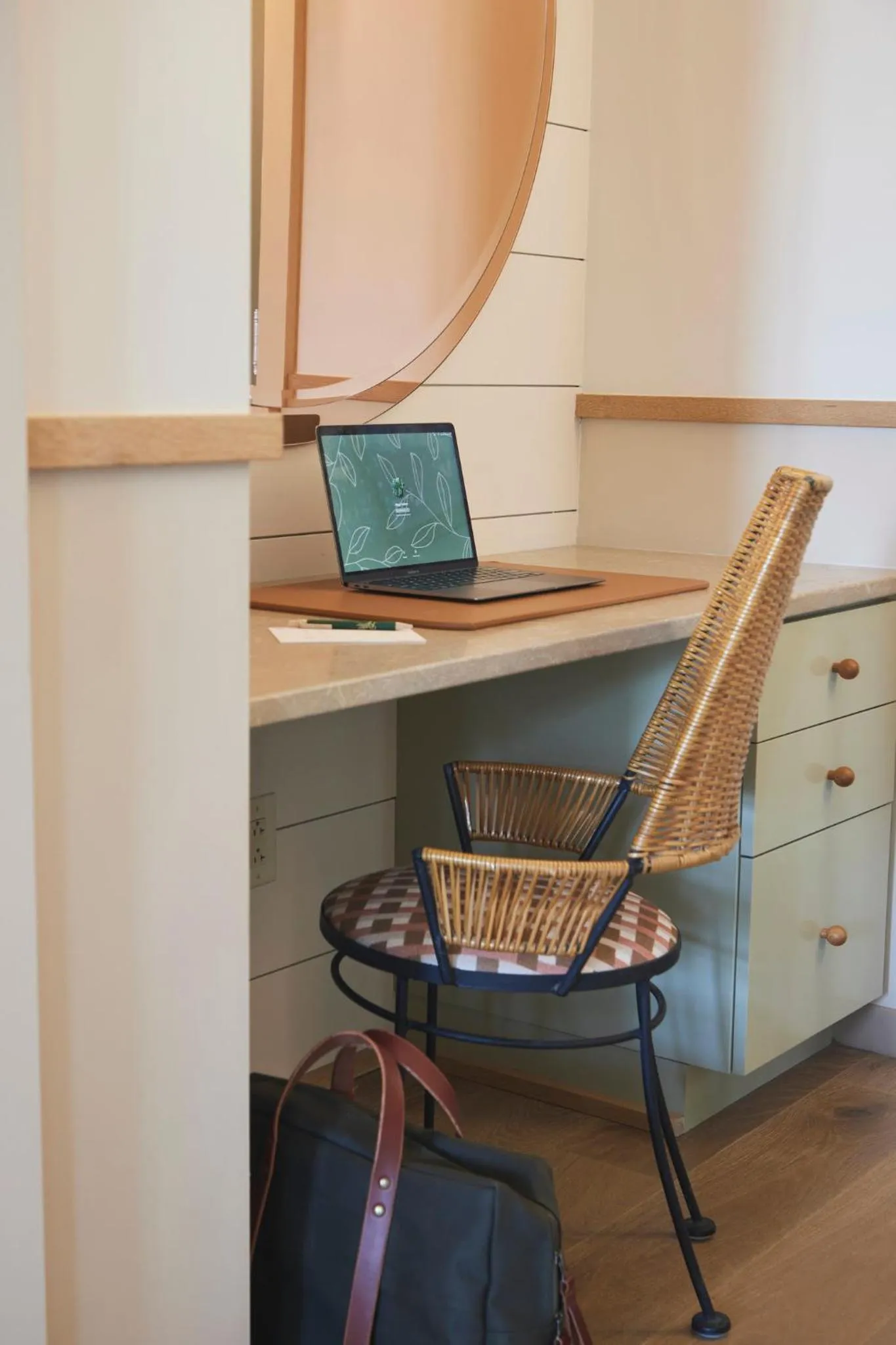 Photo of the whole room in The Ryder Hotel