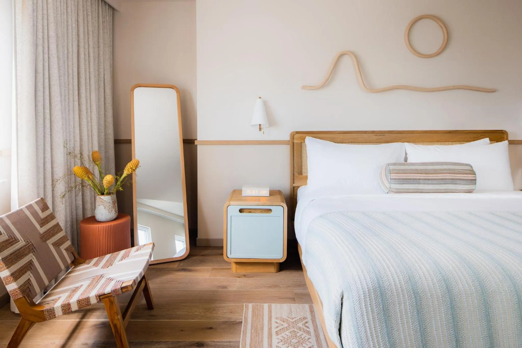 Photo of the whole room, Bed in The Ryder Hotel