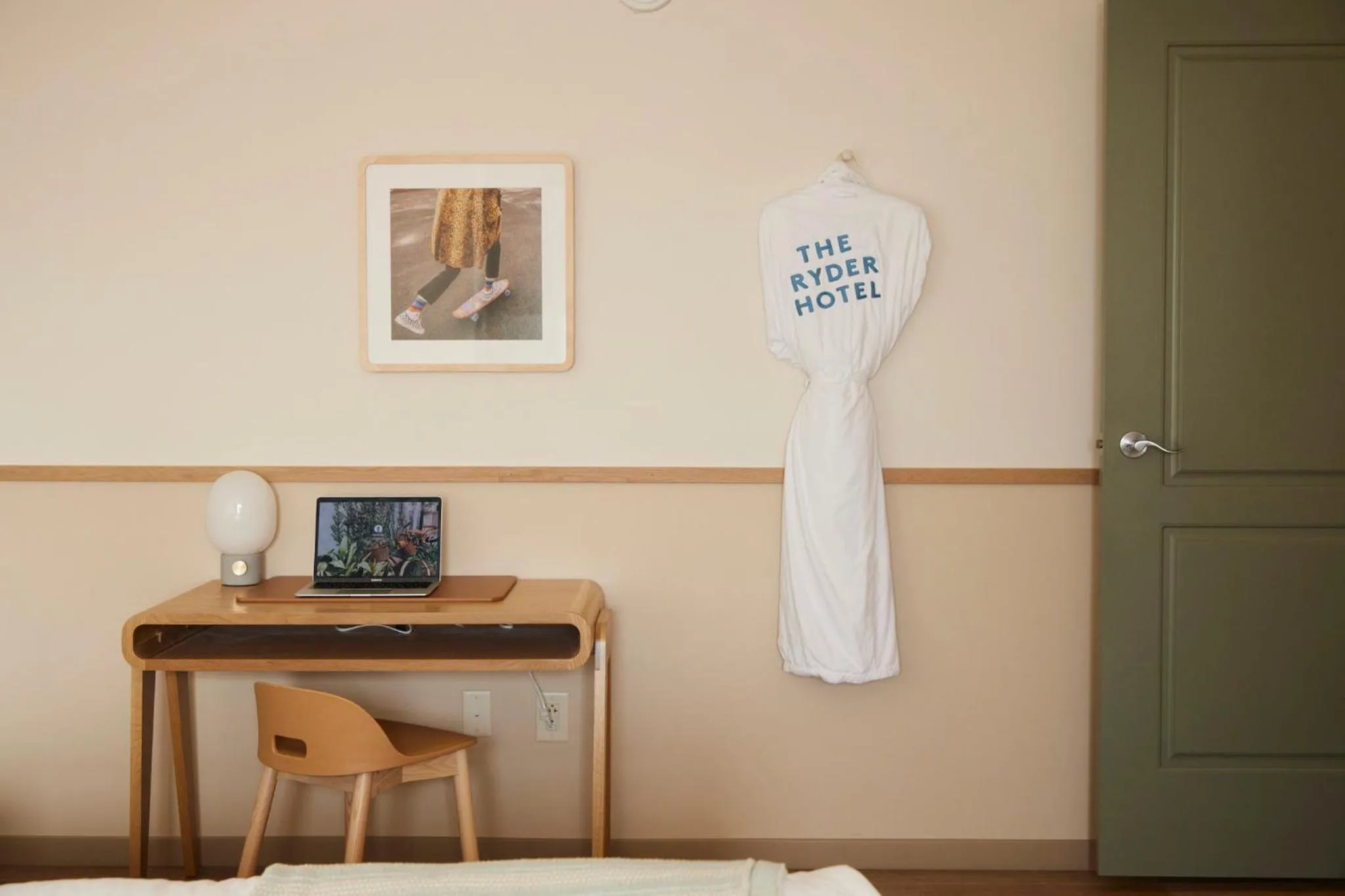 Photo of the whole room in The Ryder Hotel