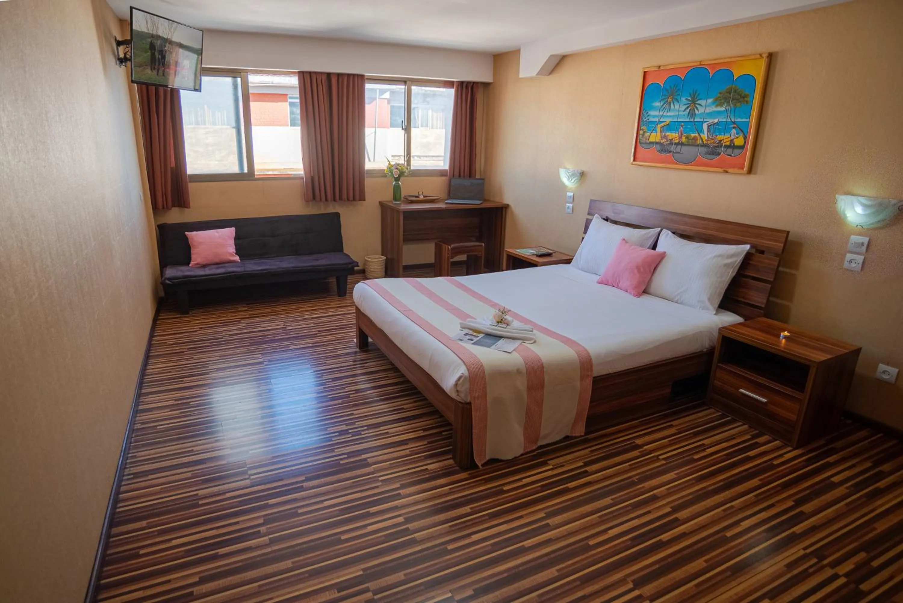 TV and multimedia, Bed in Hotel Le Pousse Pousse