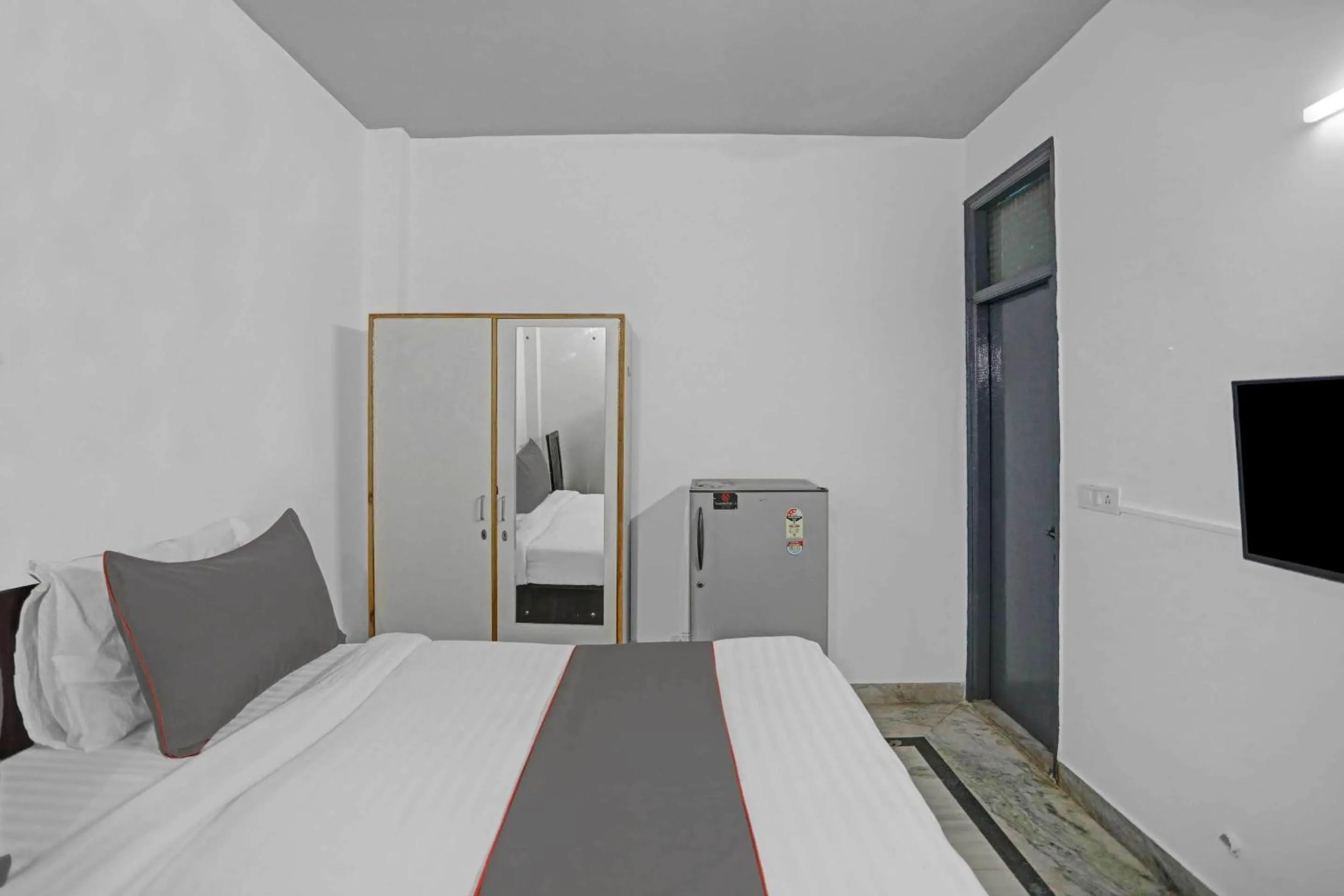 Bedroom, Bed in Hotel O The Premium Villa