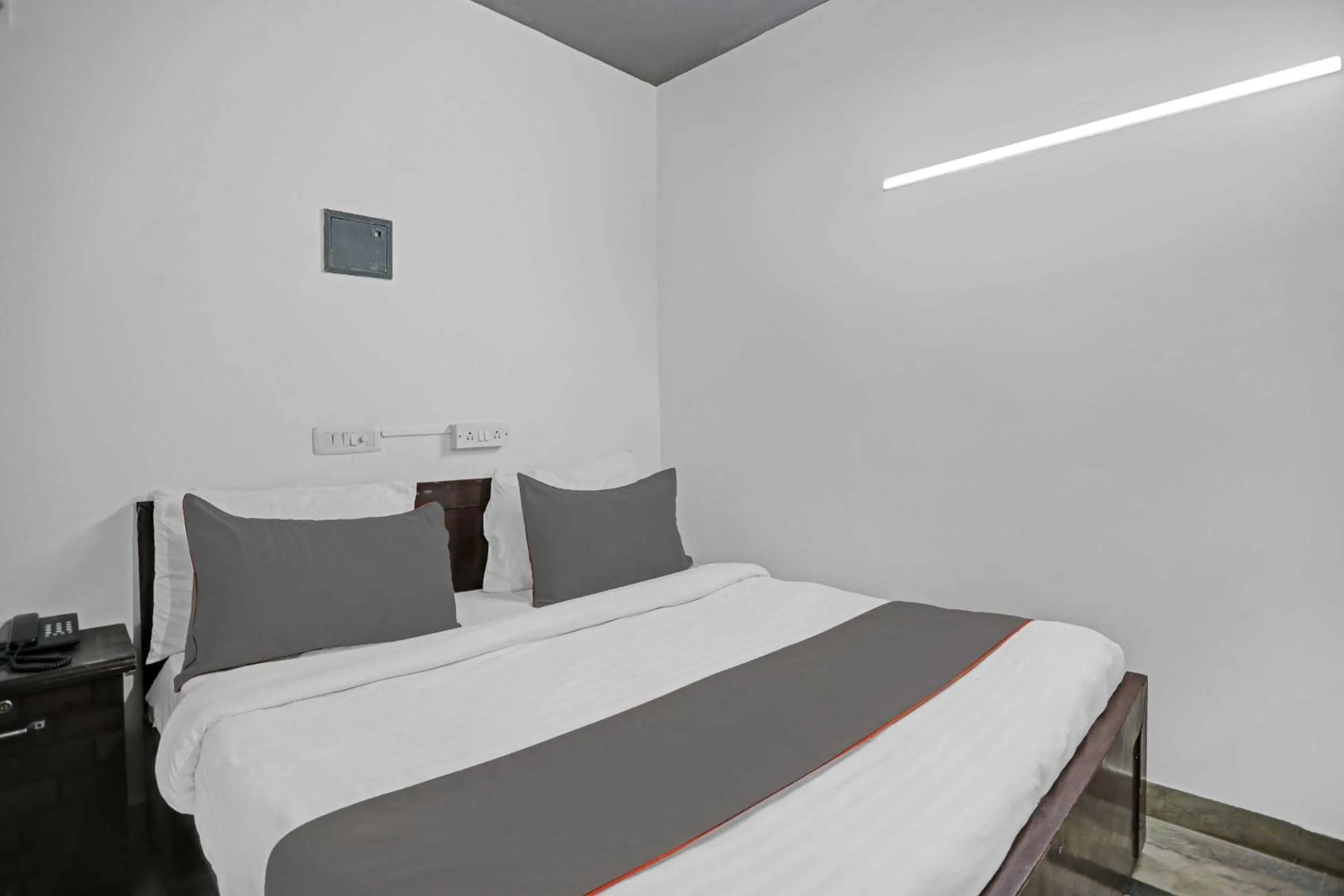 Bedroom, Bed in Hotel O The Premium Villa