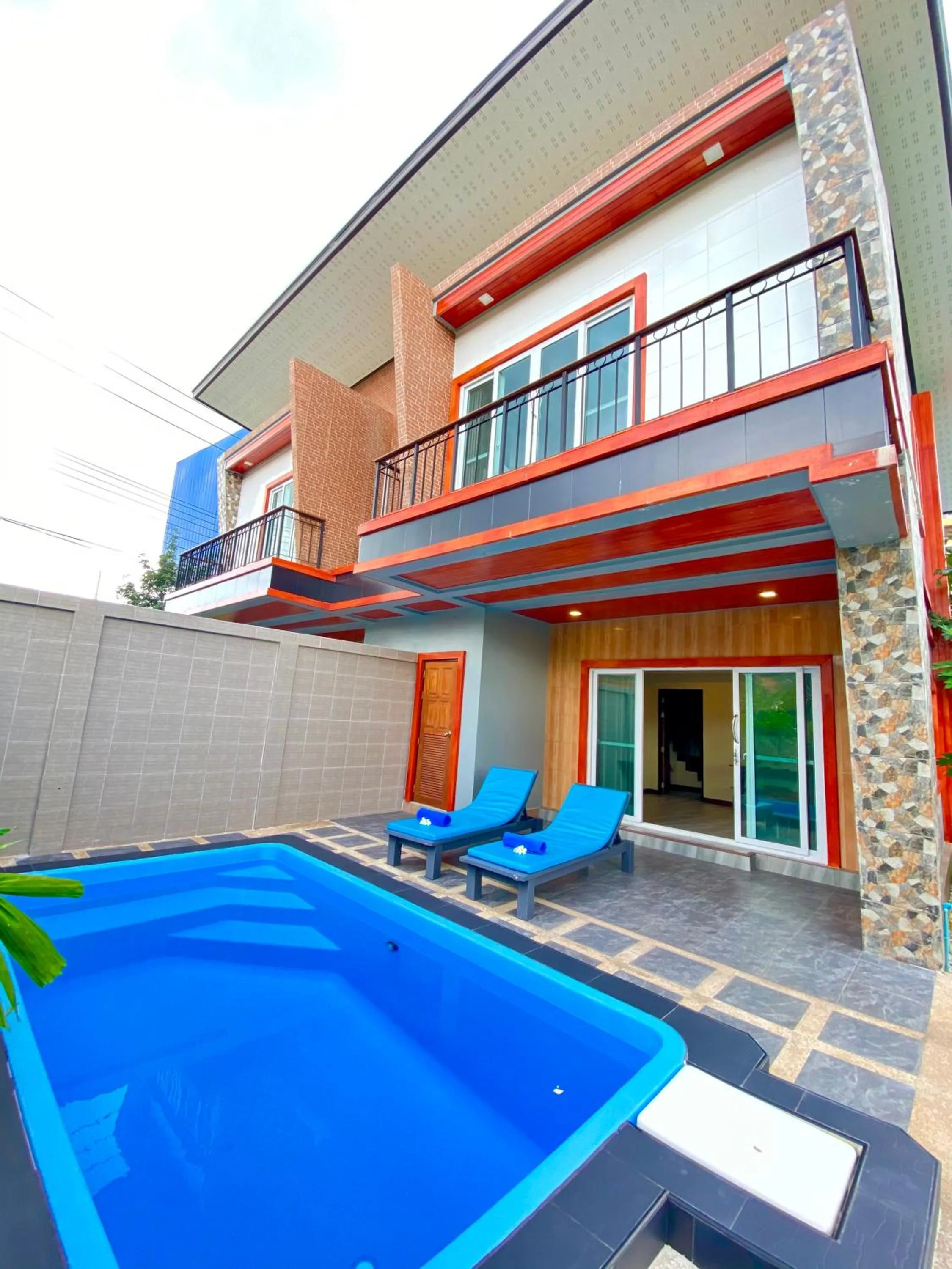 Blue Aura Pool Villa