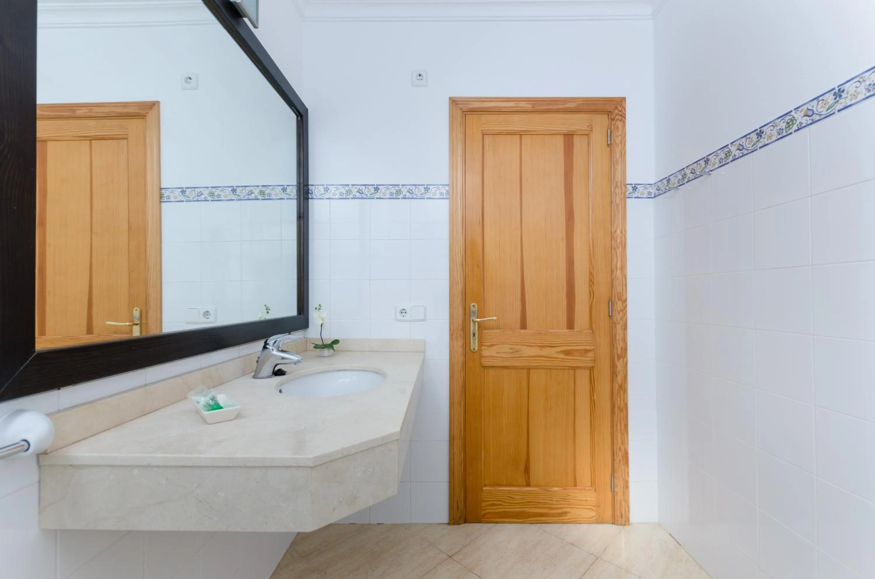 Bathroom in Bexan Cala Mandia