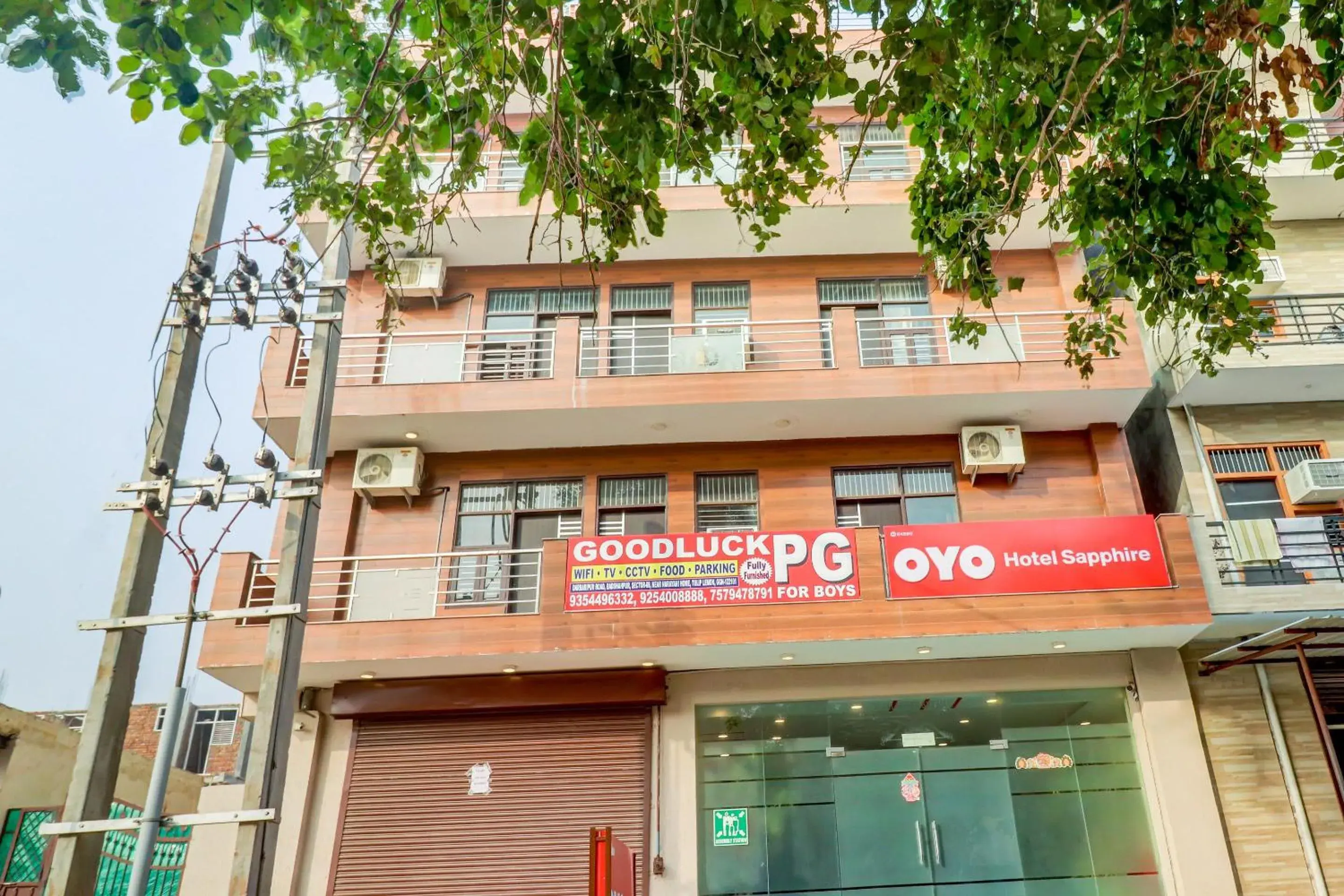 Facade/entrance in Hotel O Sapphire Near Omaxe Gurgaon Mall Facade/entrance in Hotel O Sapphire Near Omaxe Gurgaon Mall