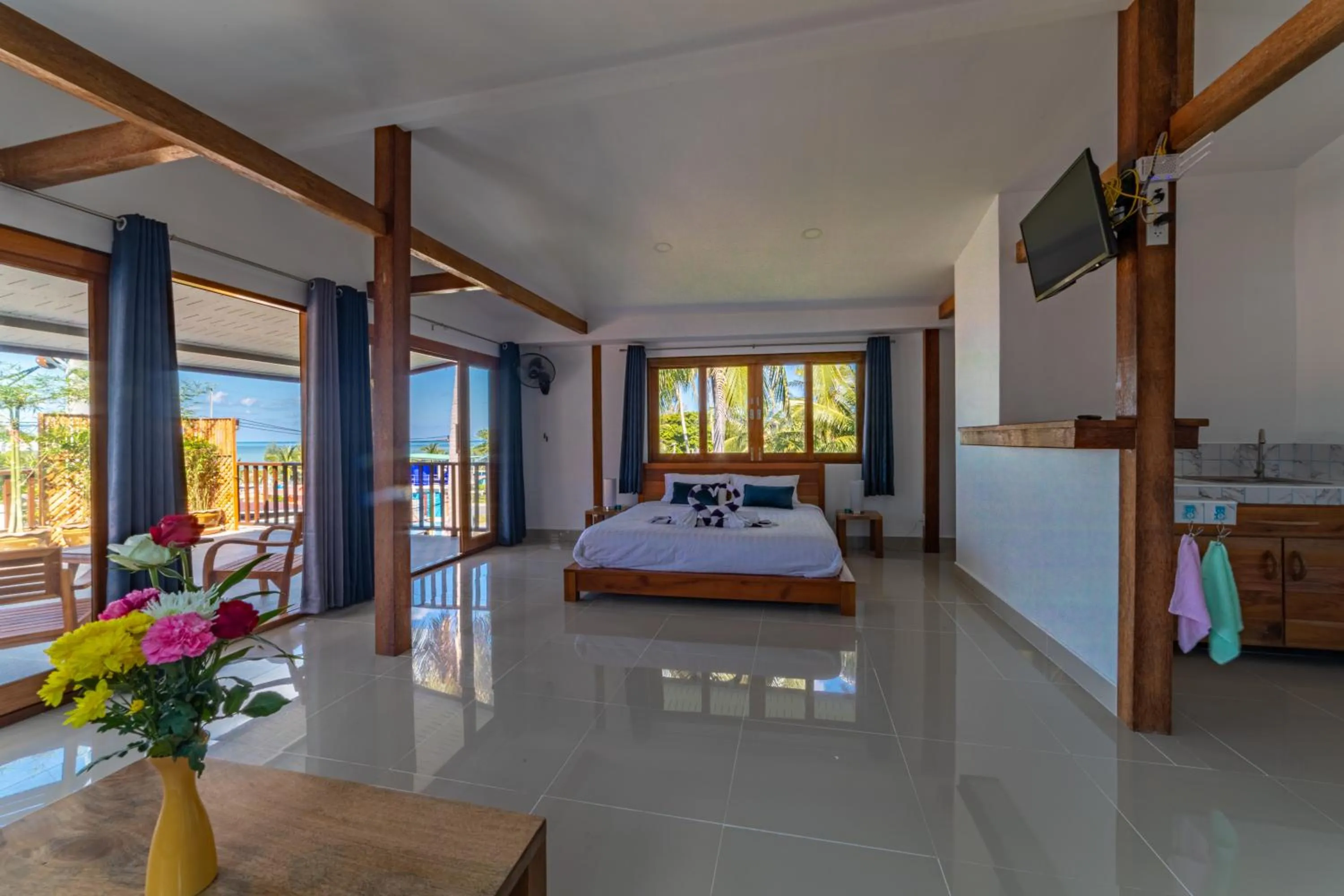 Bed in Le Grand Bleu Hotel