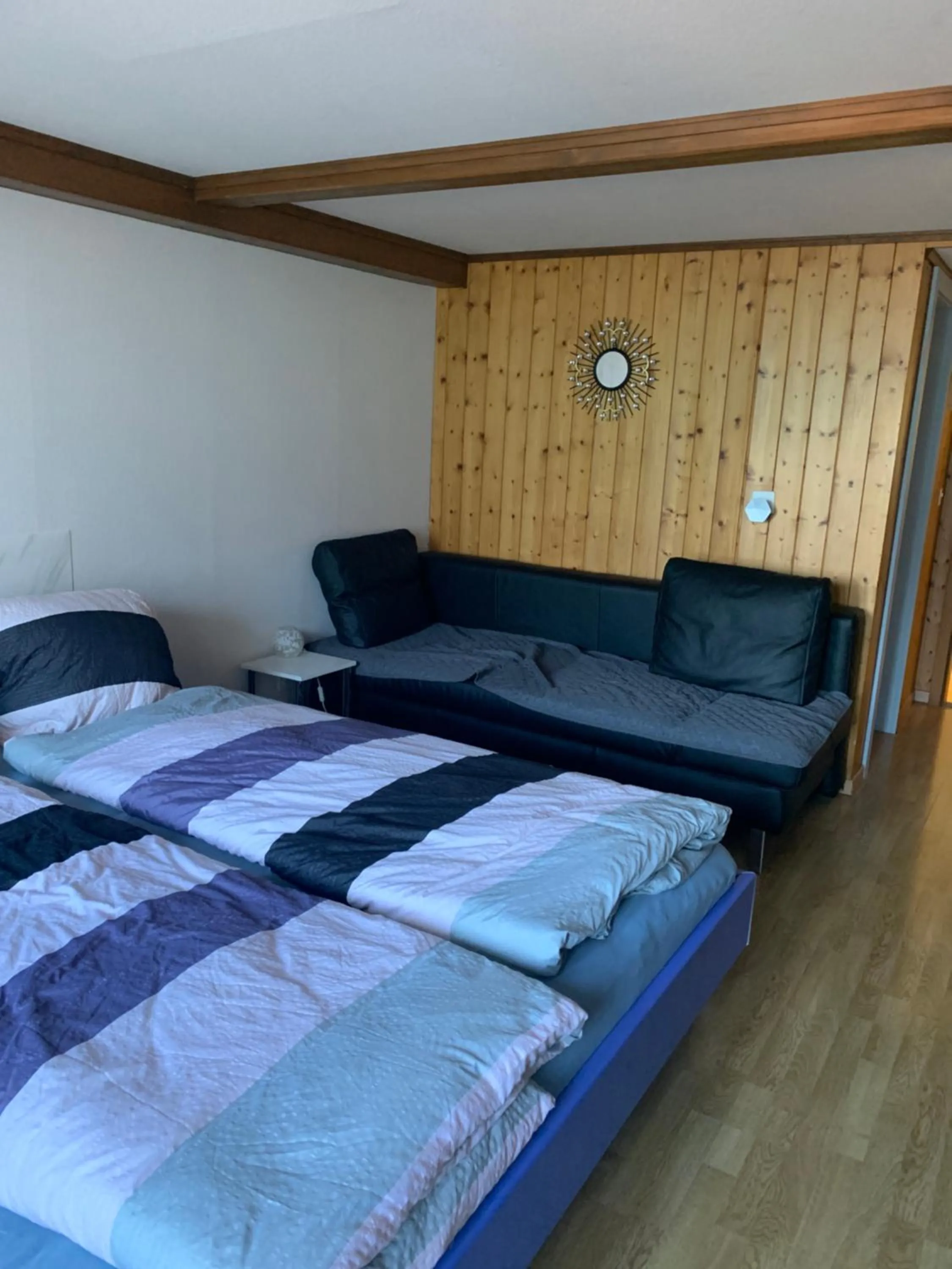 Bed in Hotel Rössli