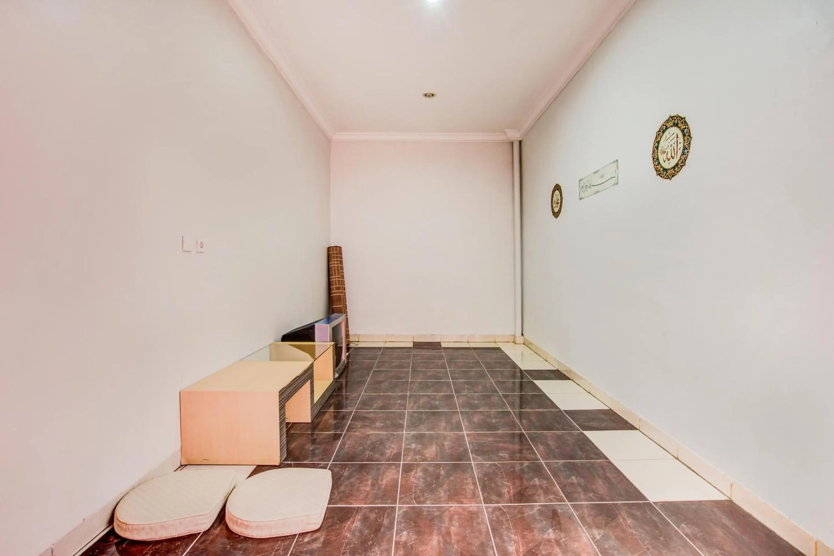 Lobby or reception in Hotel O Al-ghani 2 Syariah