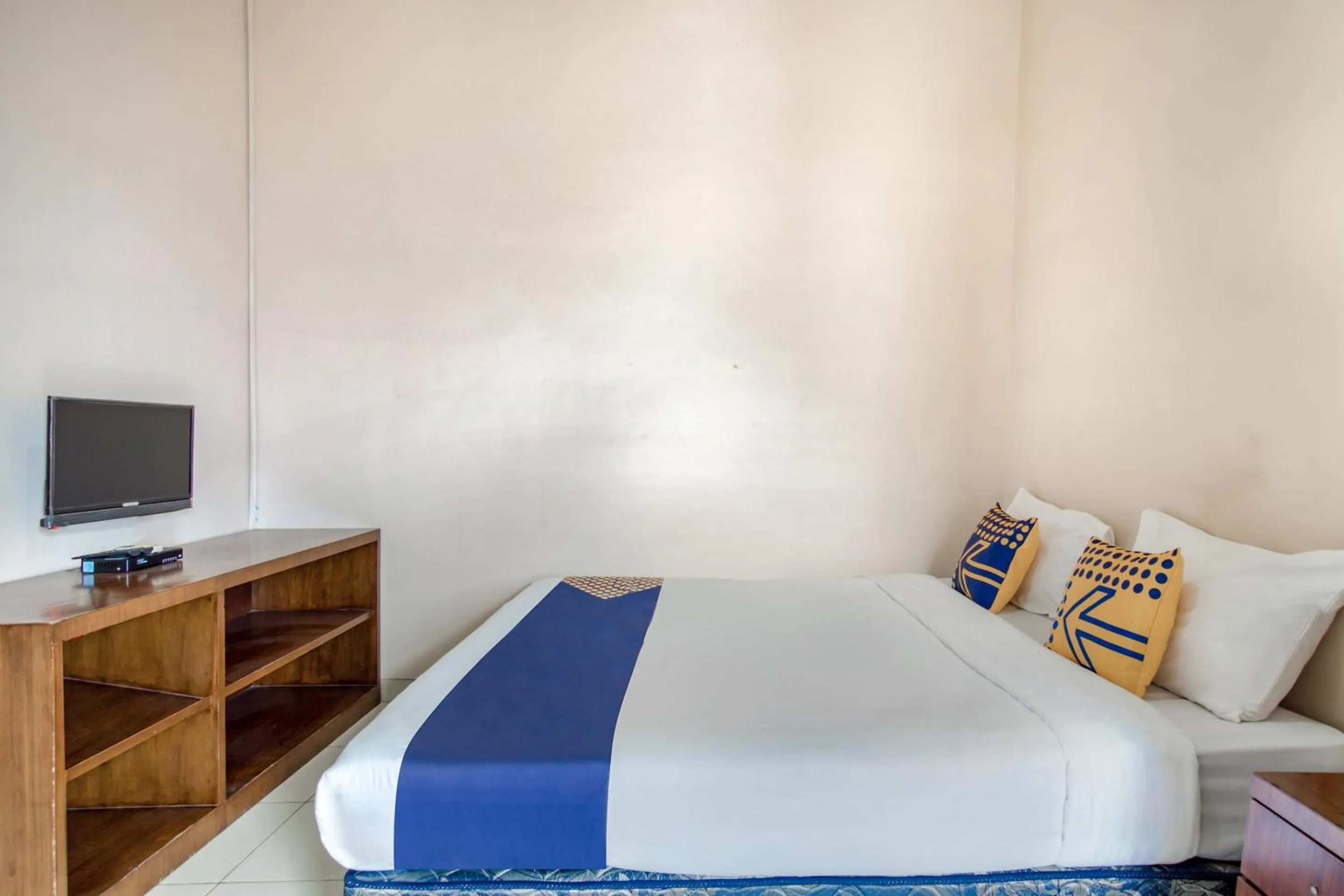 Bedroom, Bed in Hotel O Al-ghani 2 Syariah