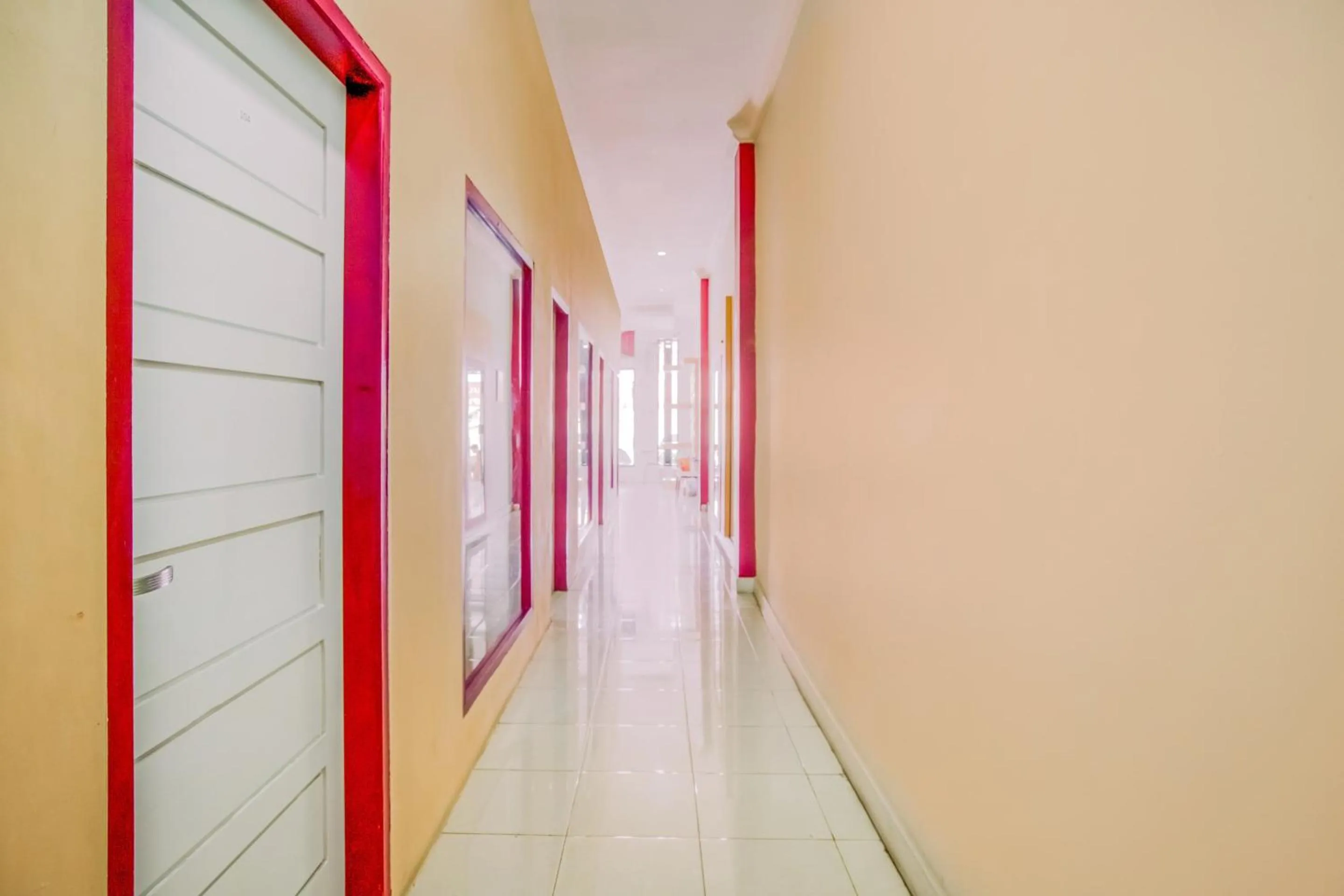 Lobby or reception in Hotel O Al-ghani 2 Syariah