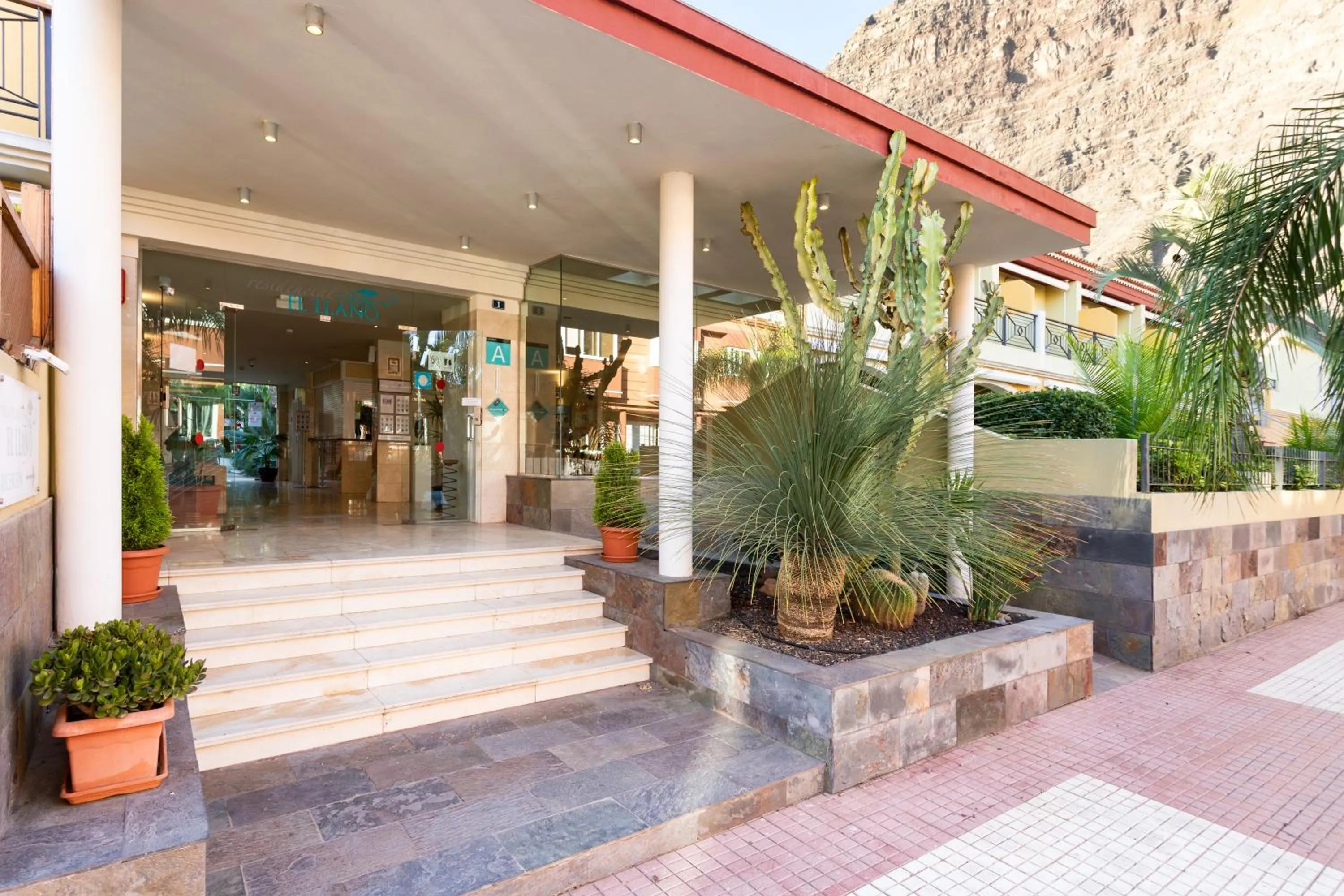 Facade/entrance in Residencial El Llano
