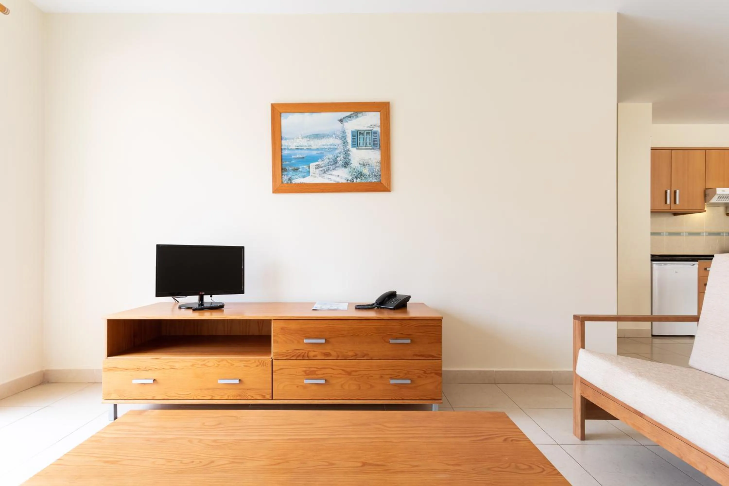 Living room, Bed in Residencial El Llano