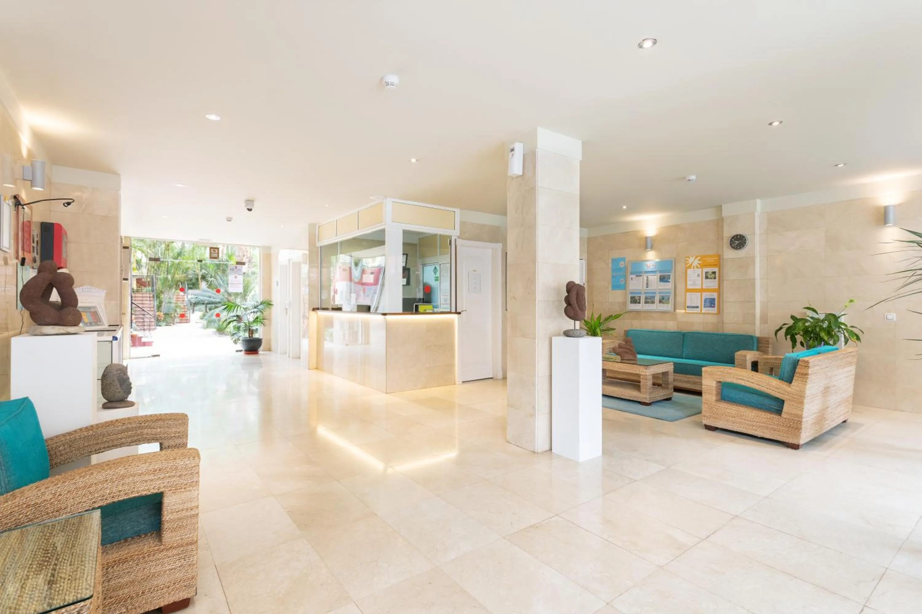 Lobby or reception in Residencial El Llano
