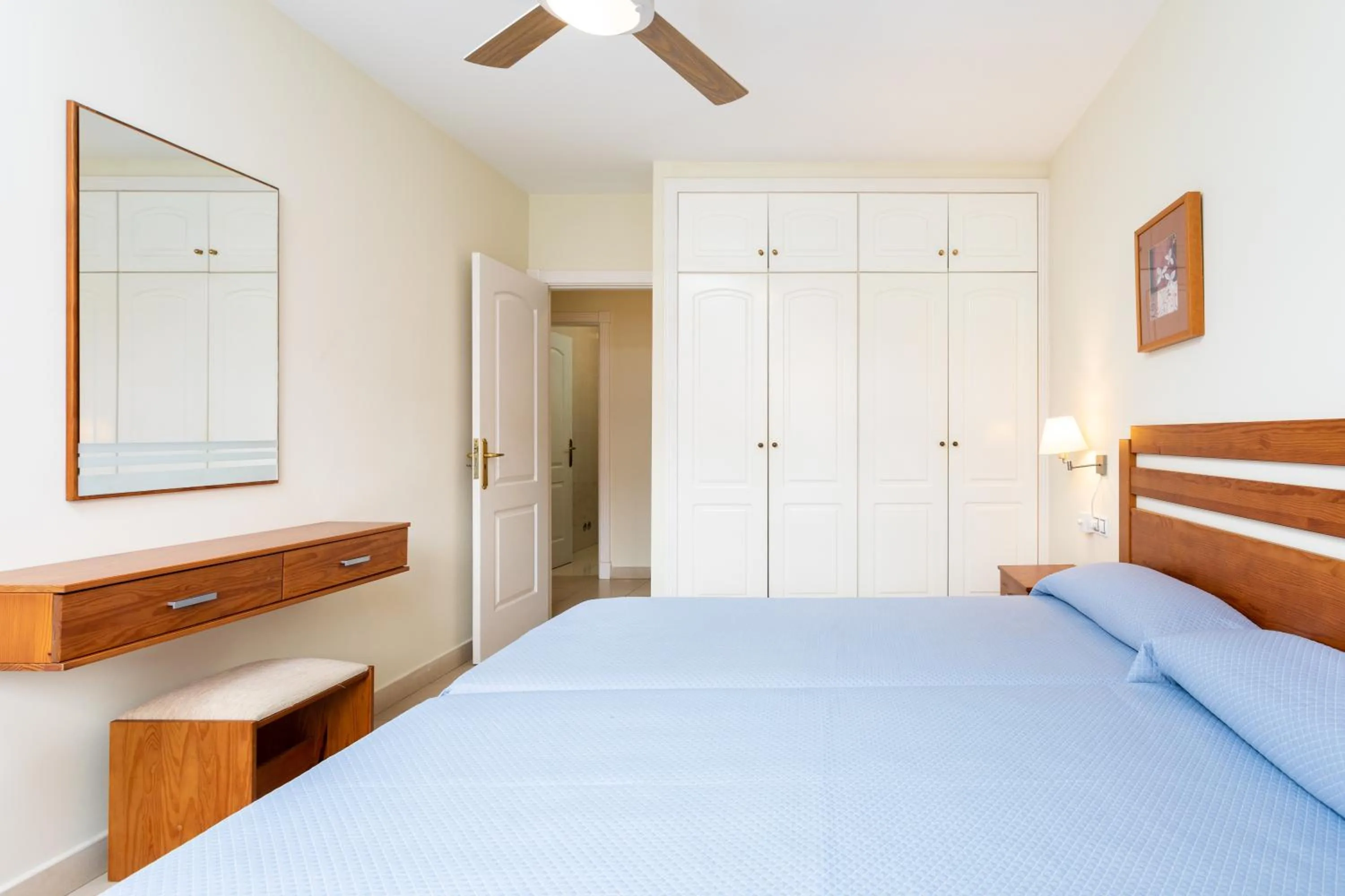 Bedroom, Bed in Residencial El Llano