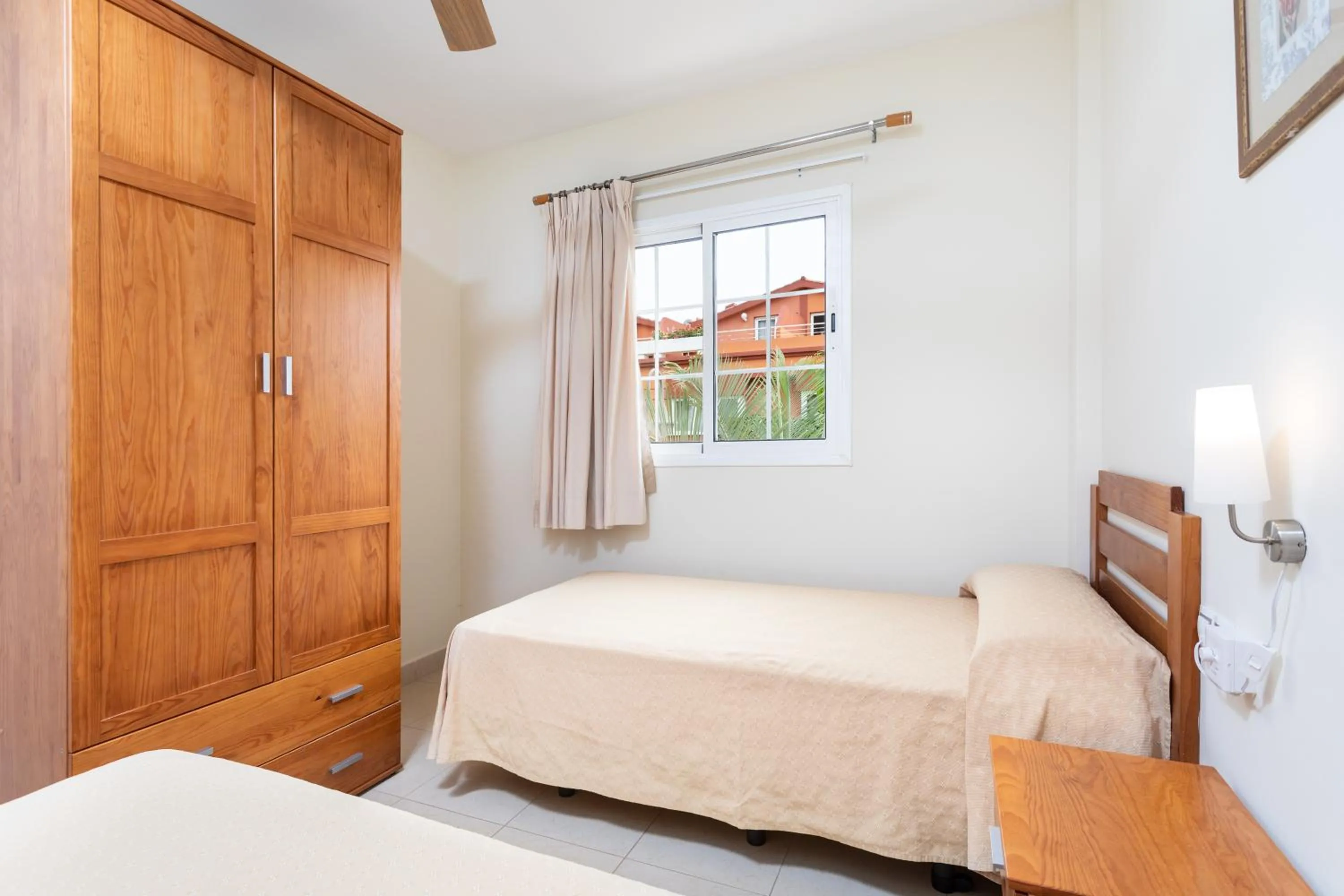 Bedroom, Bed in Residencial El Llano