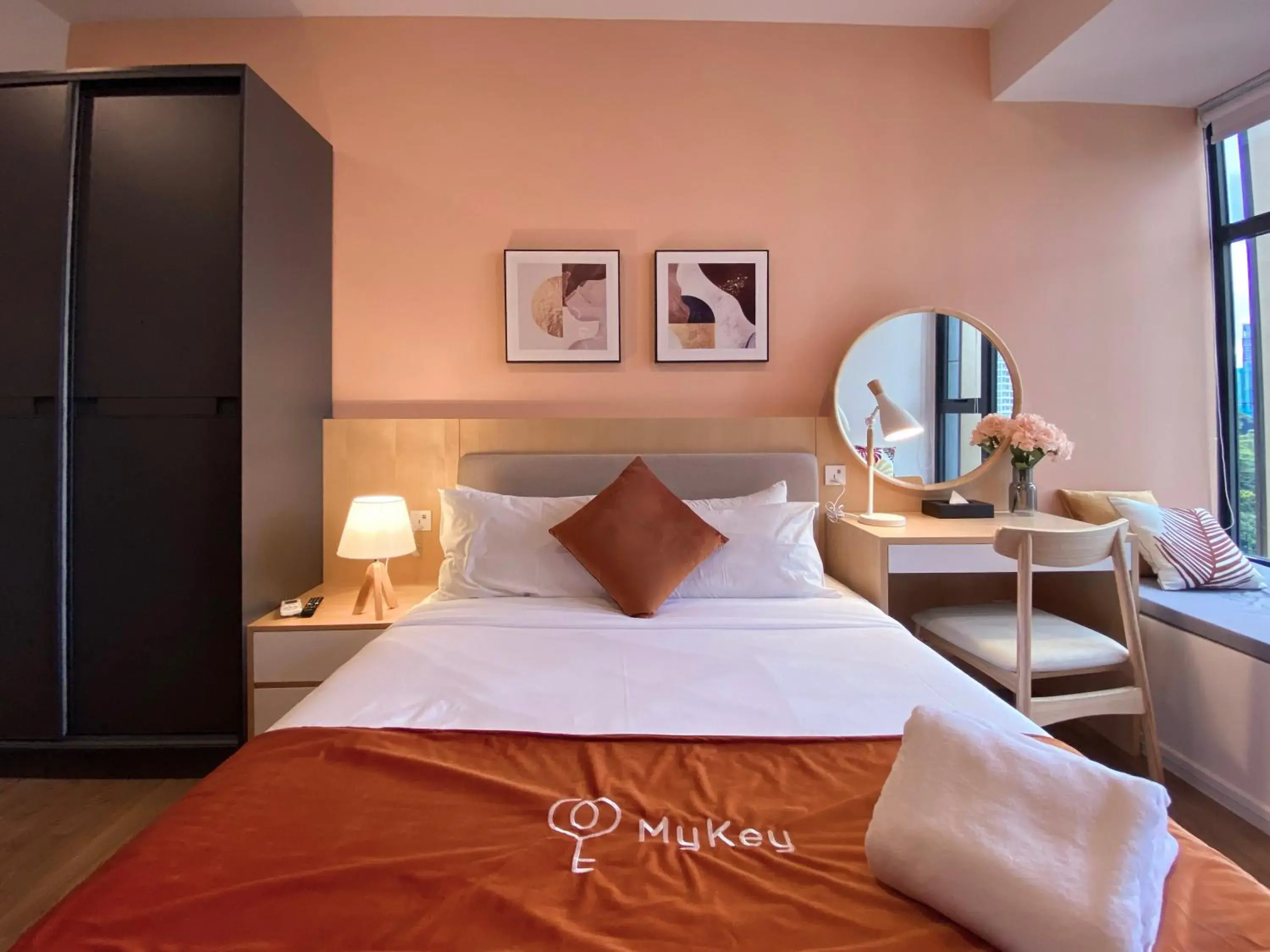 Bed in Ceylonz Suites by MyKey Bed in Ceylonz Suites by MyKey