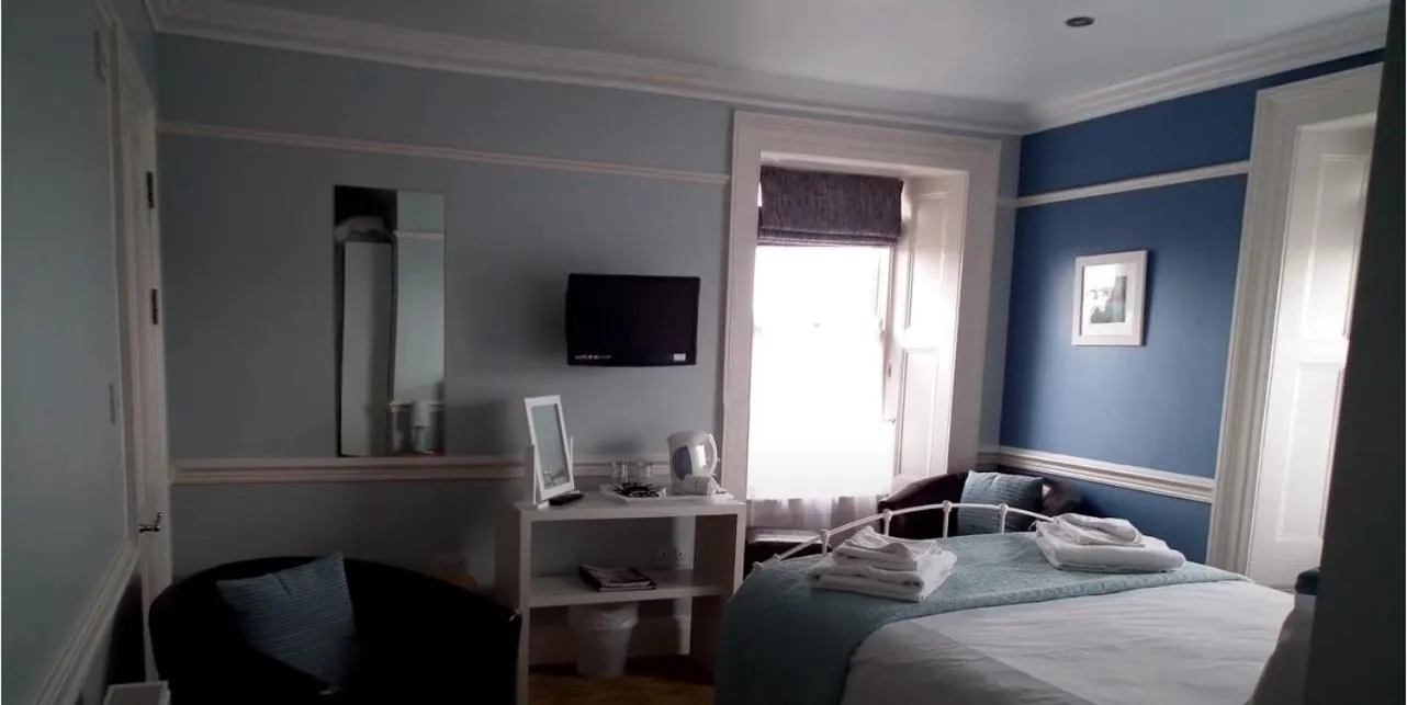 Bedroom in The Top House Inn