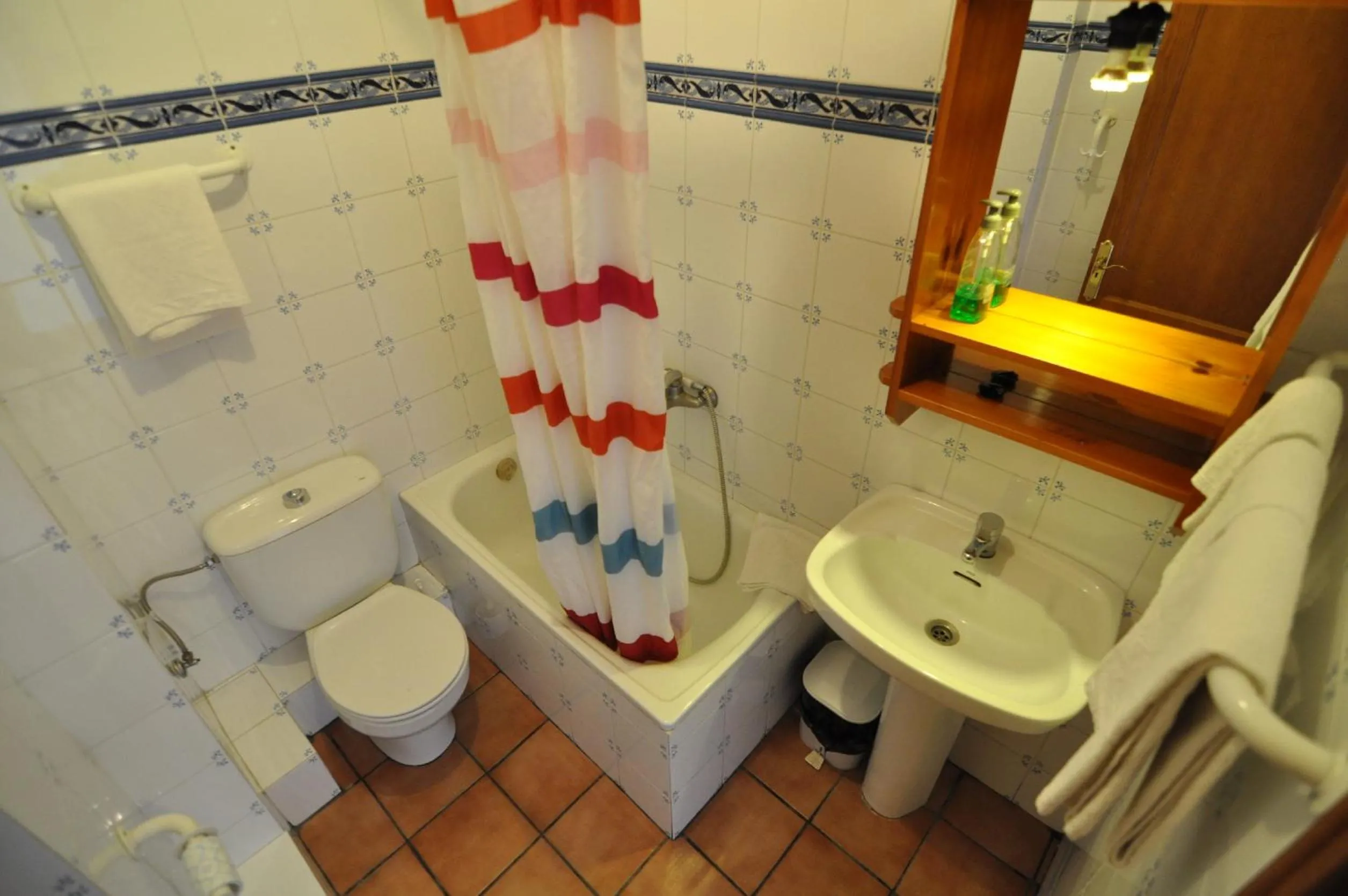 Bathroom in Apartamentos Atlantis