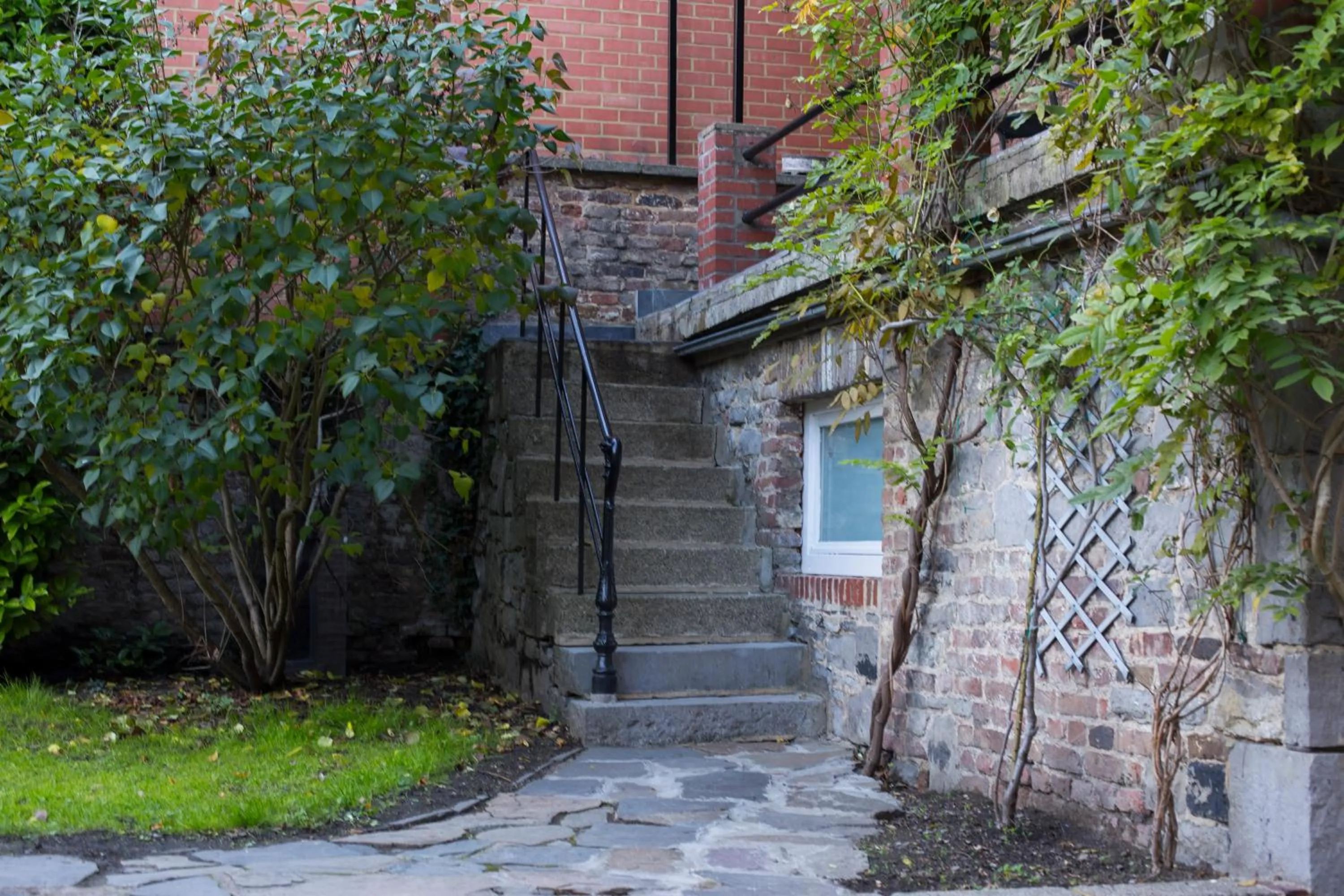 Garden in La Garçonnière de Wiertz - Esc'Appart