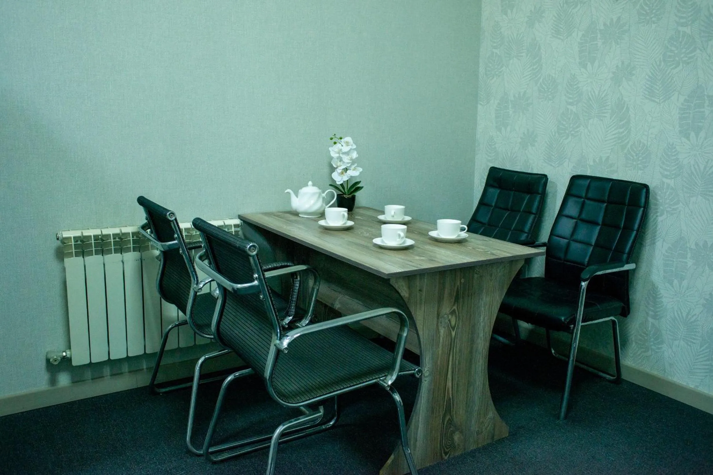 Communal kitchen in Tarlan Hotel