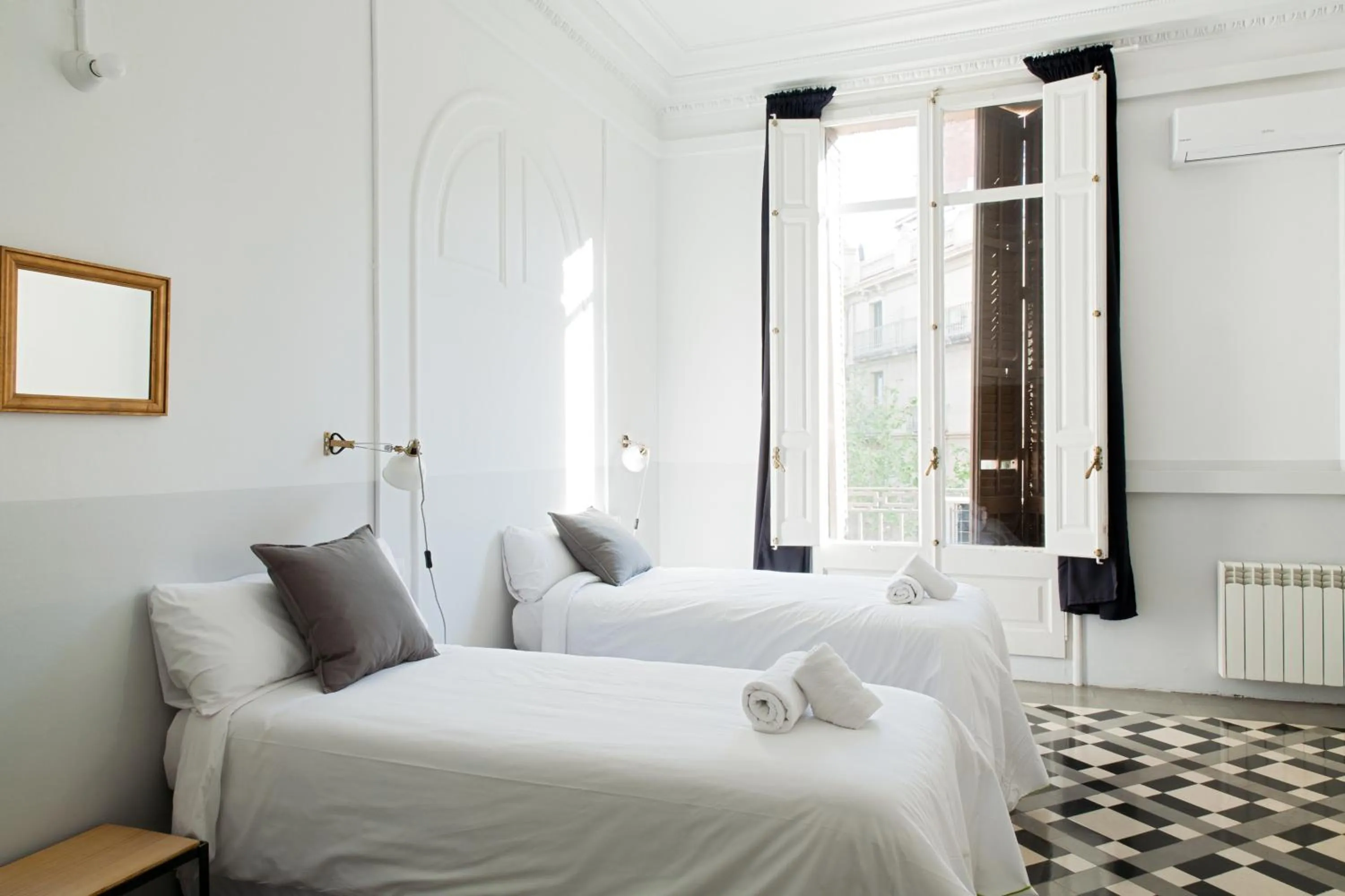 Bed in My Address in Barcelona